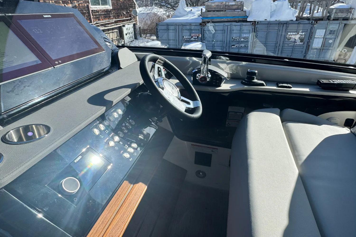 2026 Sea Ray Sundancer 370 Outboard Image Thumbnail #16