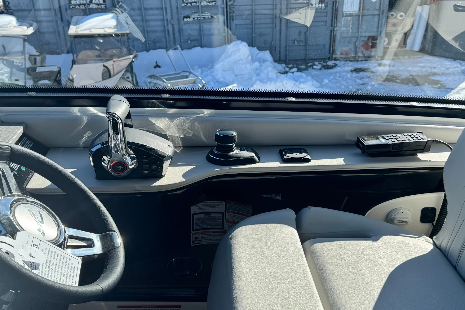 2026 Sea Ray Sundancer 370 Outboard Image Thumbnail #17