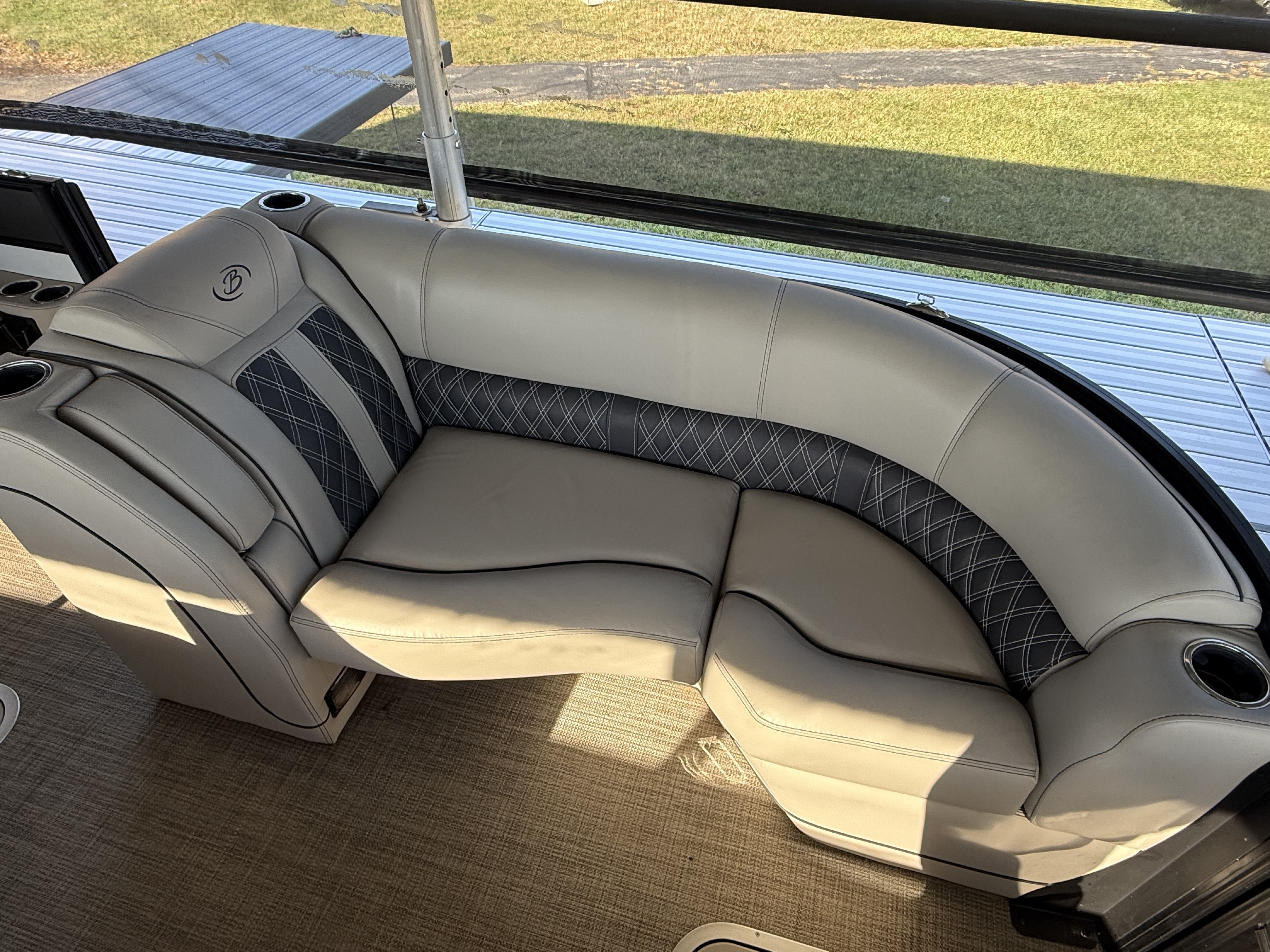 2021 Barletta L23QC Image Thumbnail #5