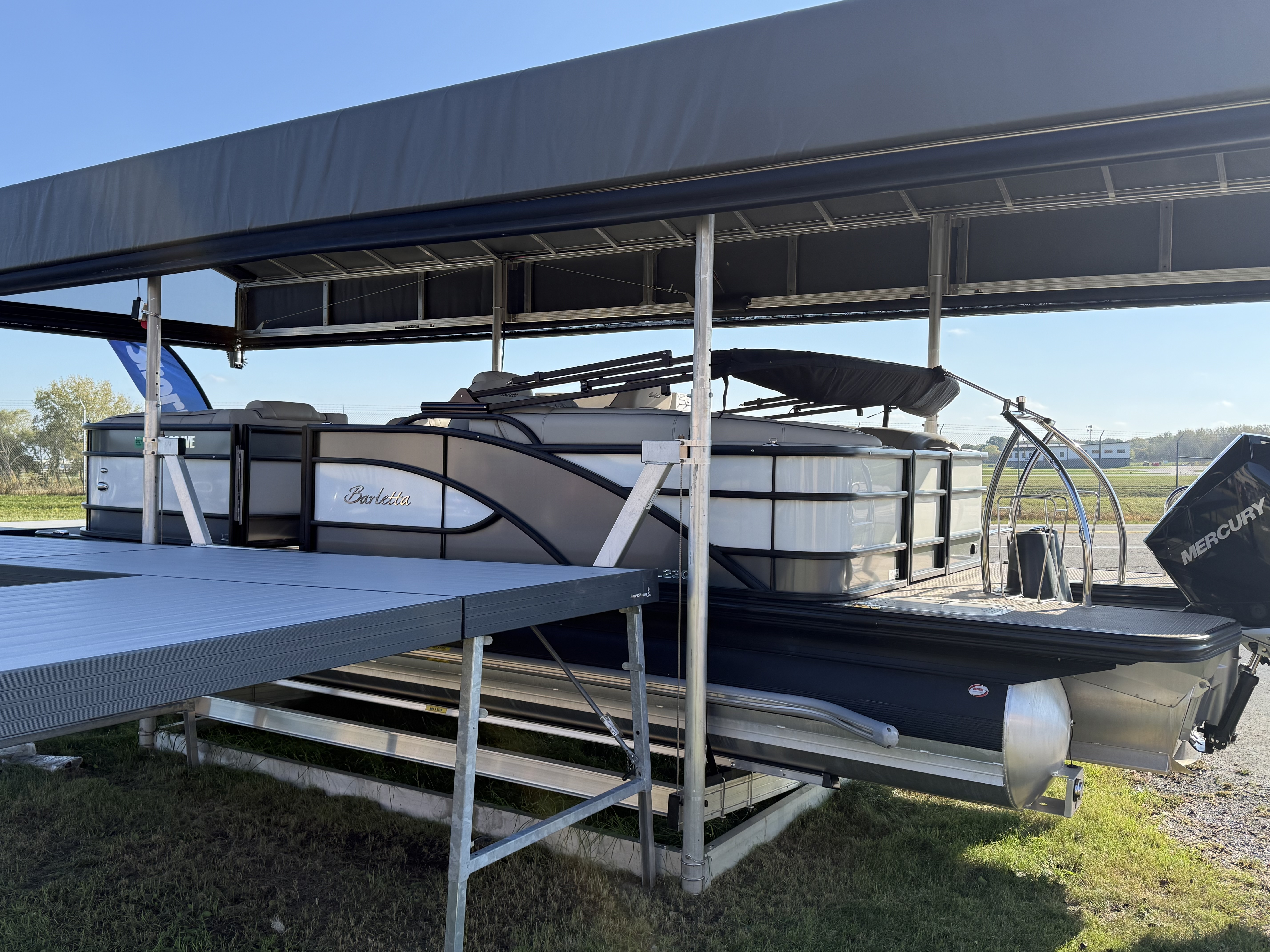 2021 Barletta L23QC Image Thumbnail #1