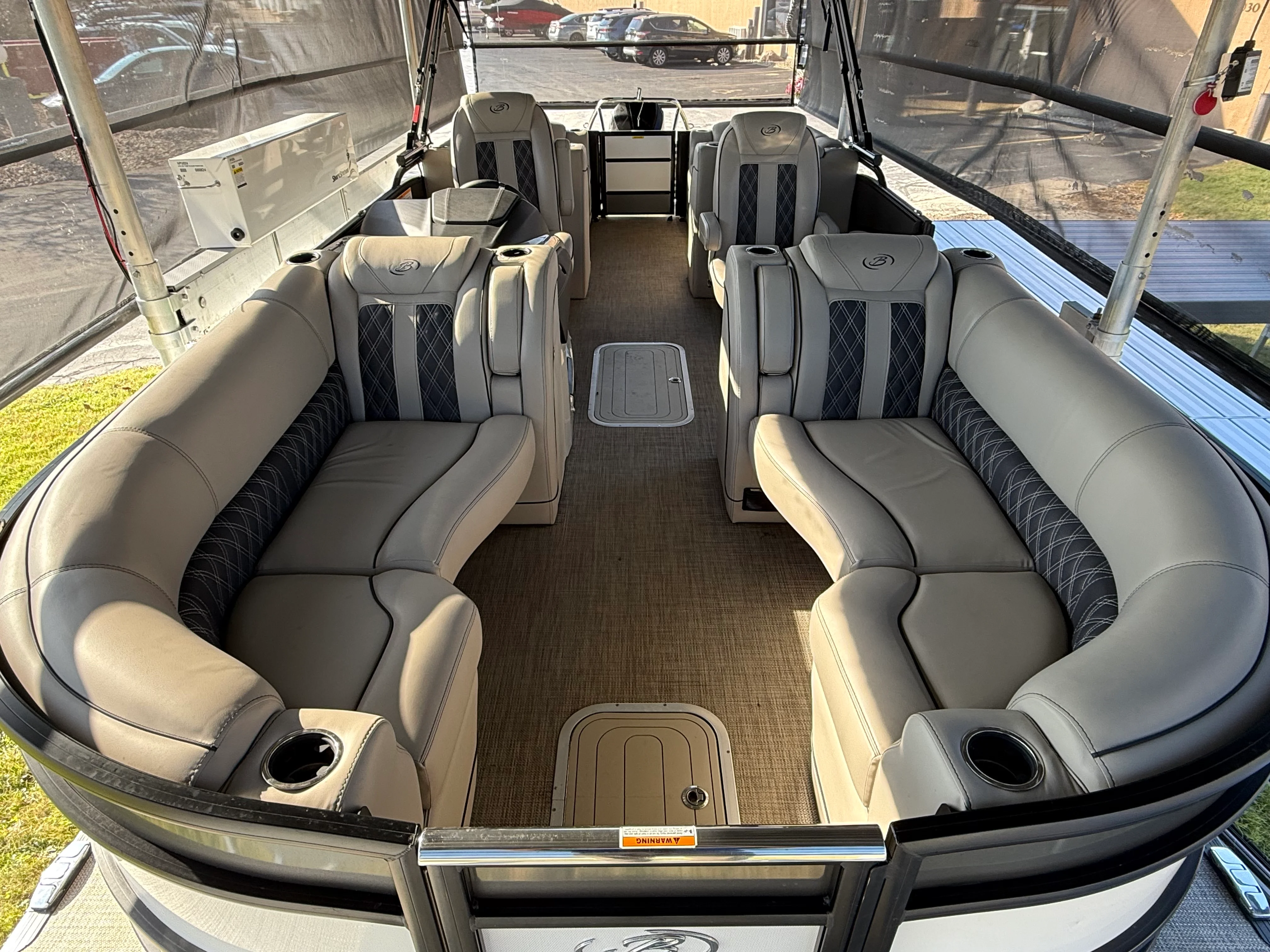 2021 Barletta L23QC Image Thumbnail #4