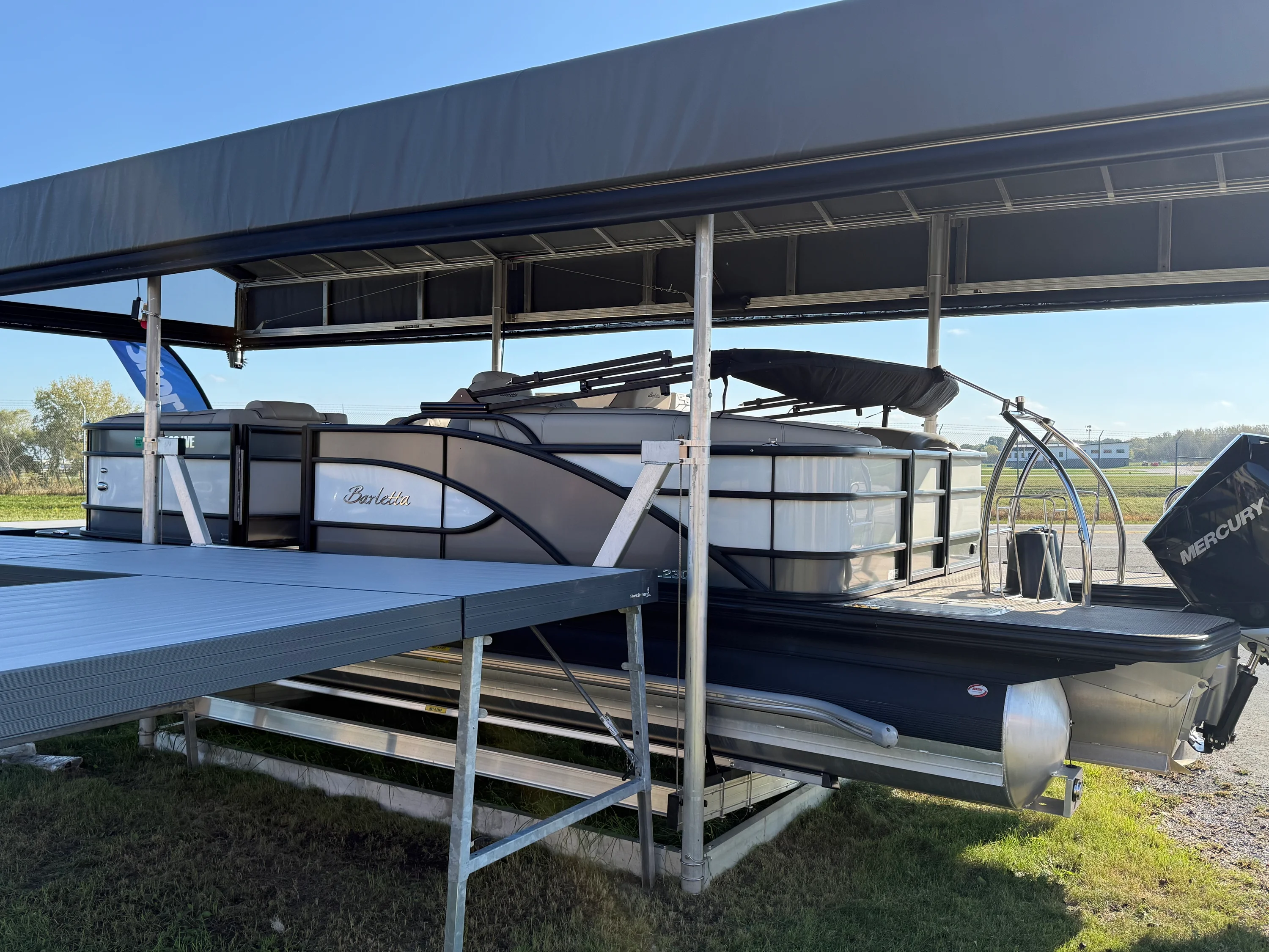 2021 Barletta L23QC Image Thumbnail #1