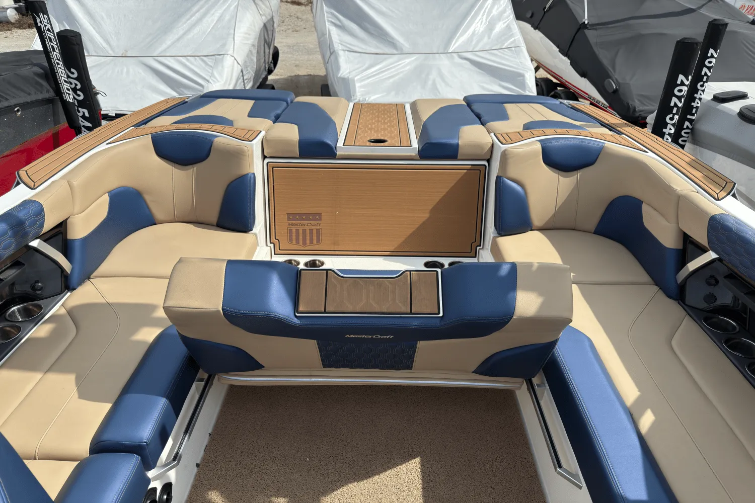 2022 Mastercraft XT23 Image Thumbnail #15