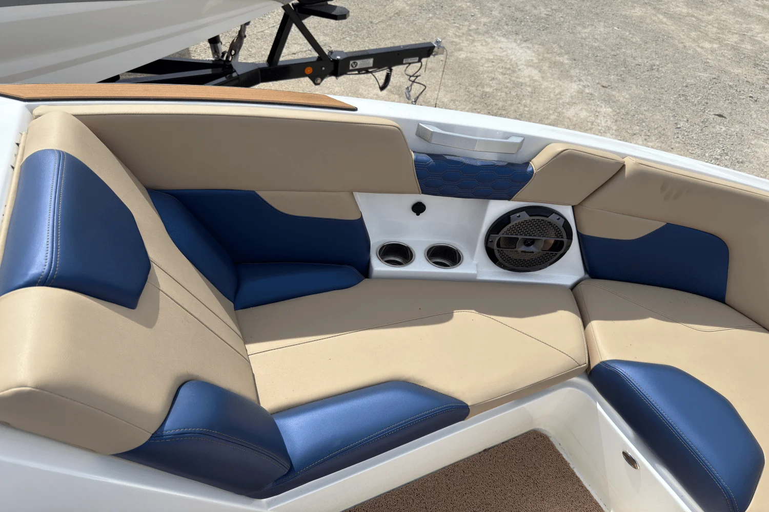 2022 Mastercraft XT23 Image Thumbnail #36