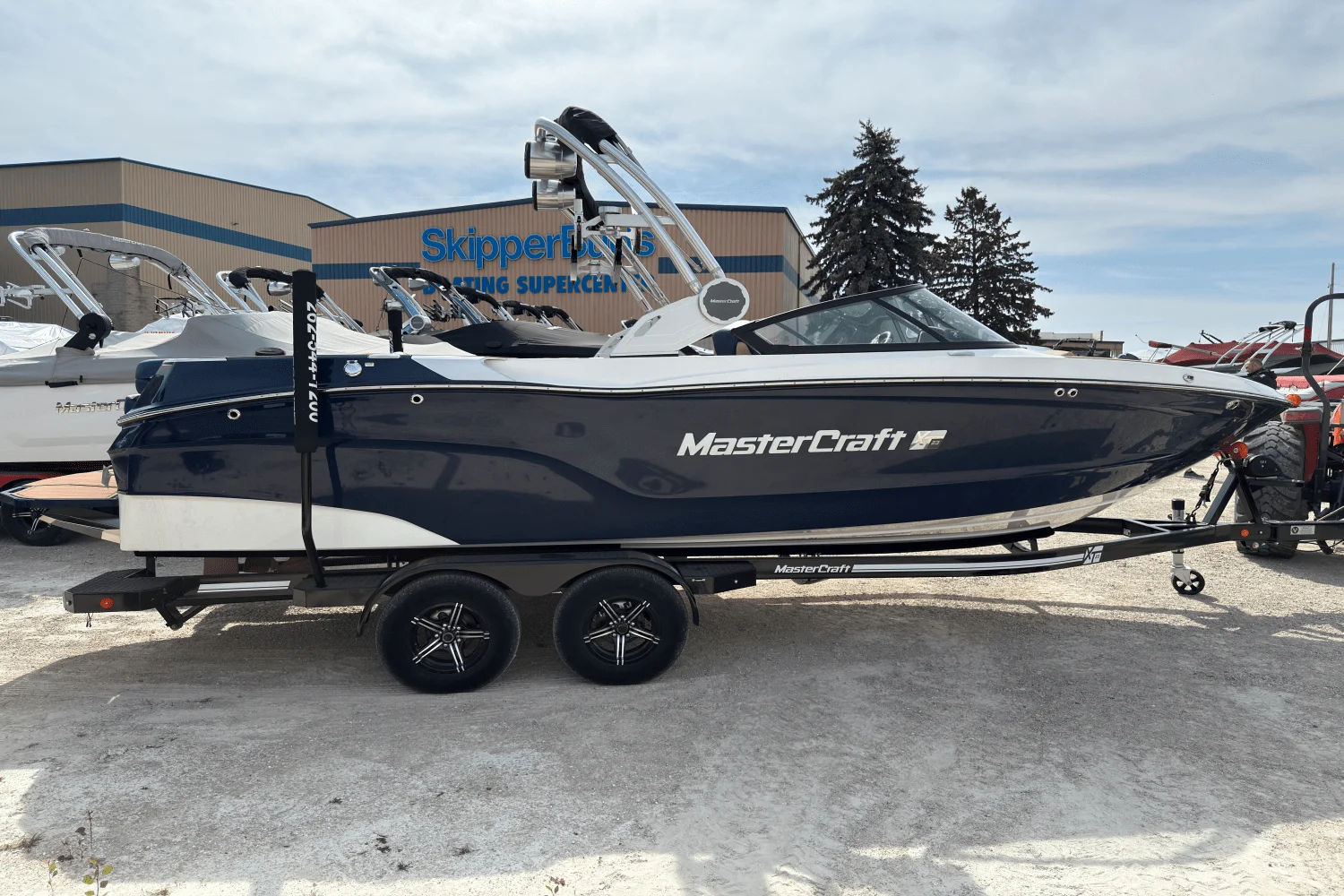 2022 Mastercraft XT23 Image Thumbnail #2