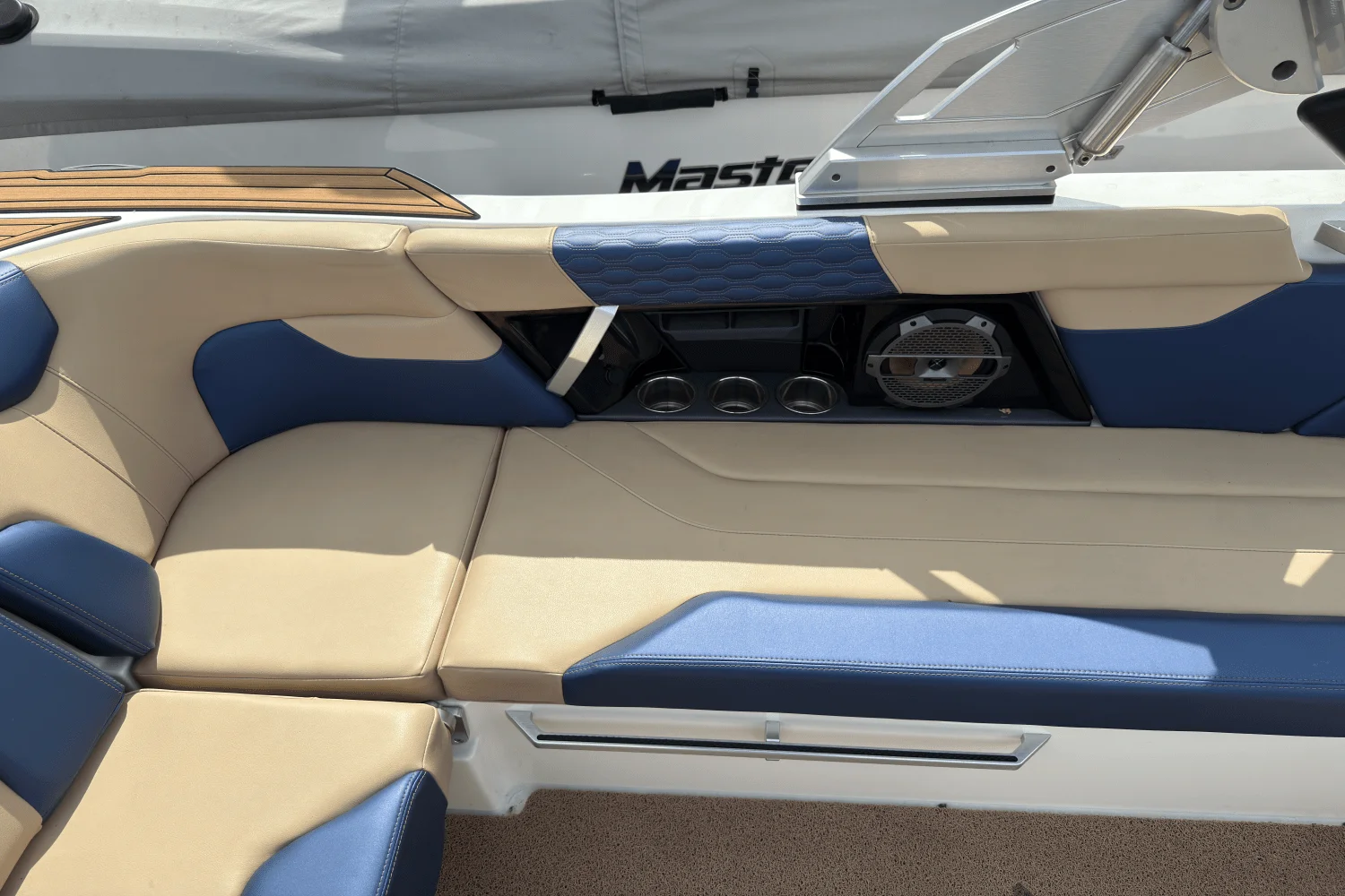 2022 Mastercraft XT23 Image Thumbnail #20