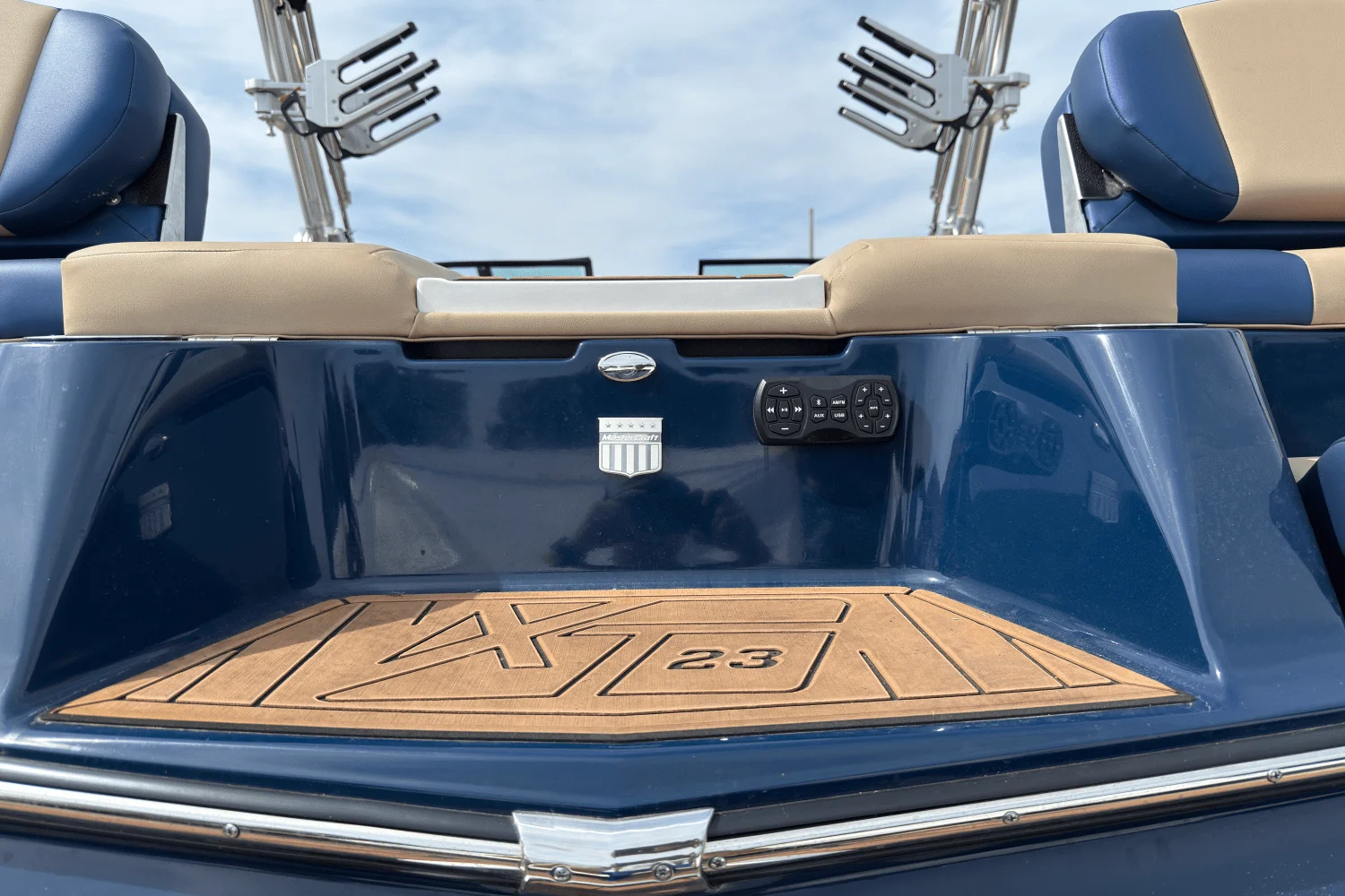 2022 Mastercraft XT23 Image Thumbnail #5