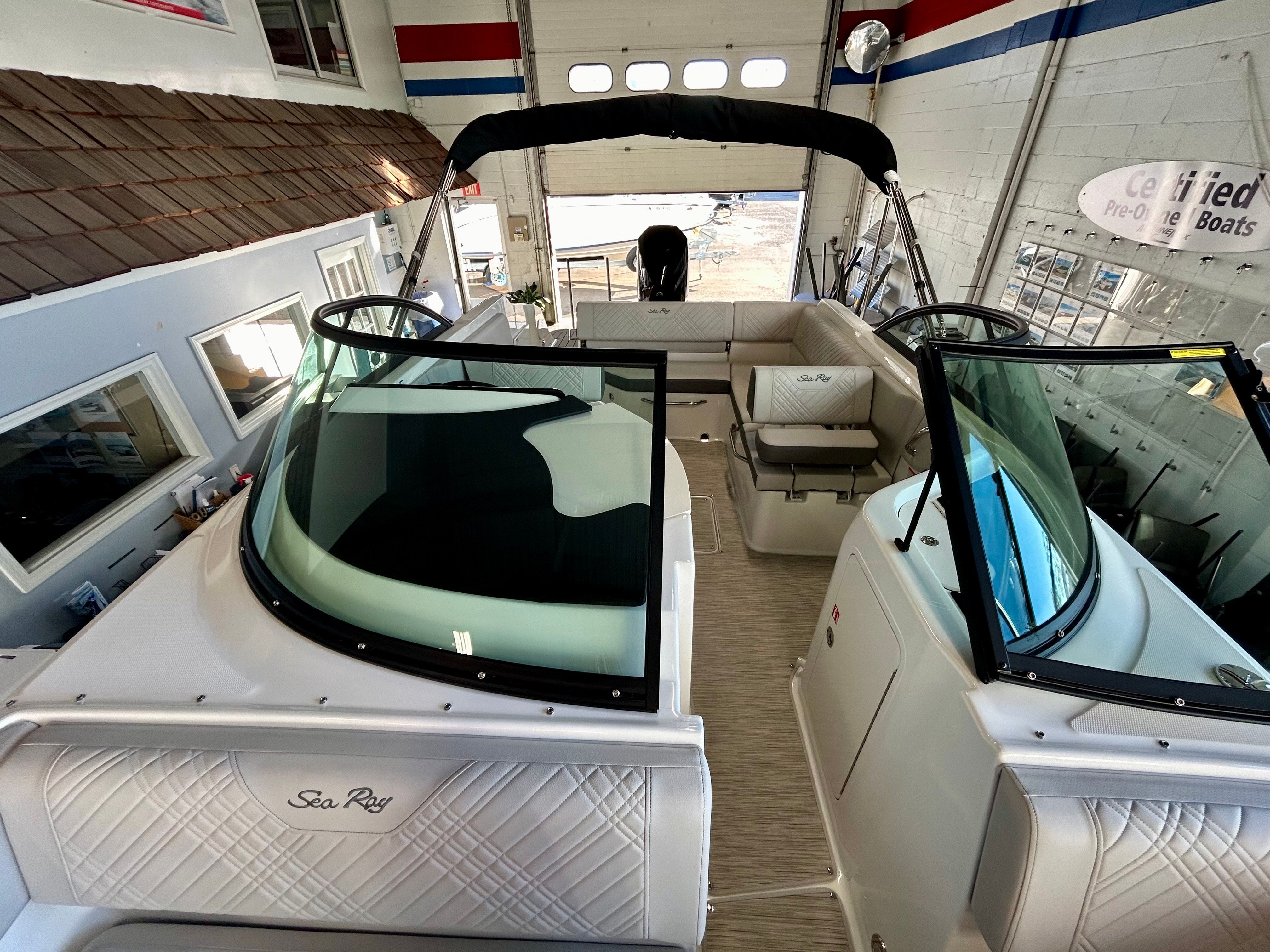 2026 Sea Ray SDX 230 Outboard Image Thumbnail #31