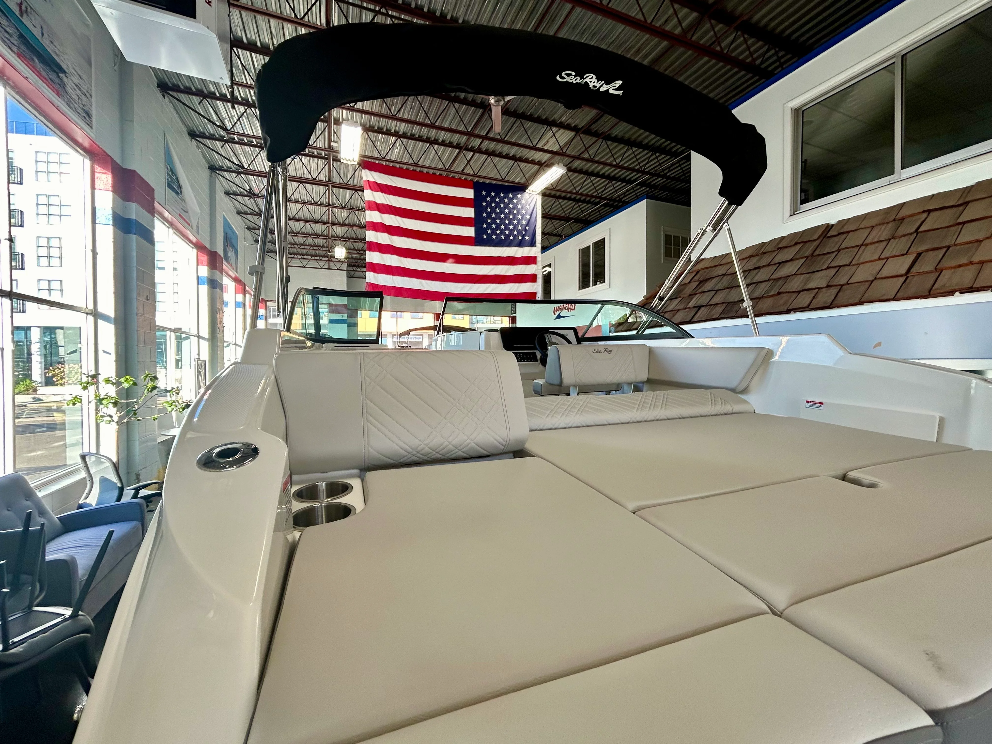 2026 Sea Ray SDX 230 Outboard Image Thumbnail #6