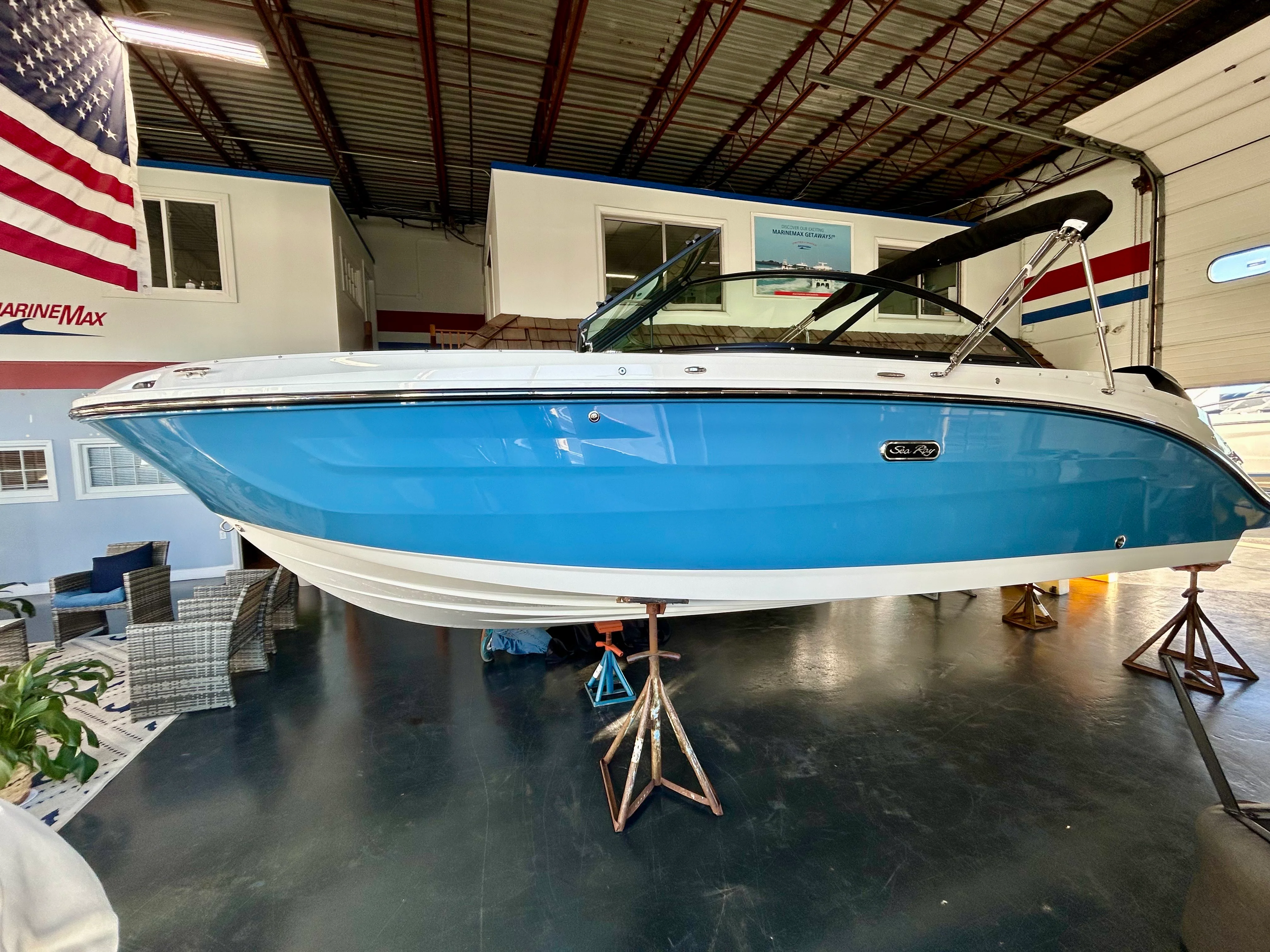 2026 Sea Ray SDX 230 Outboard Image Thumbnail #0