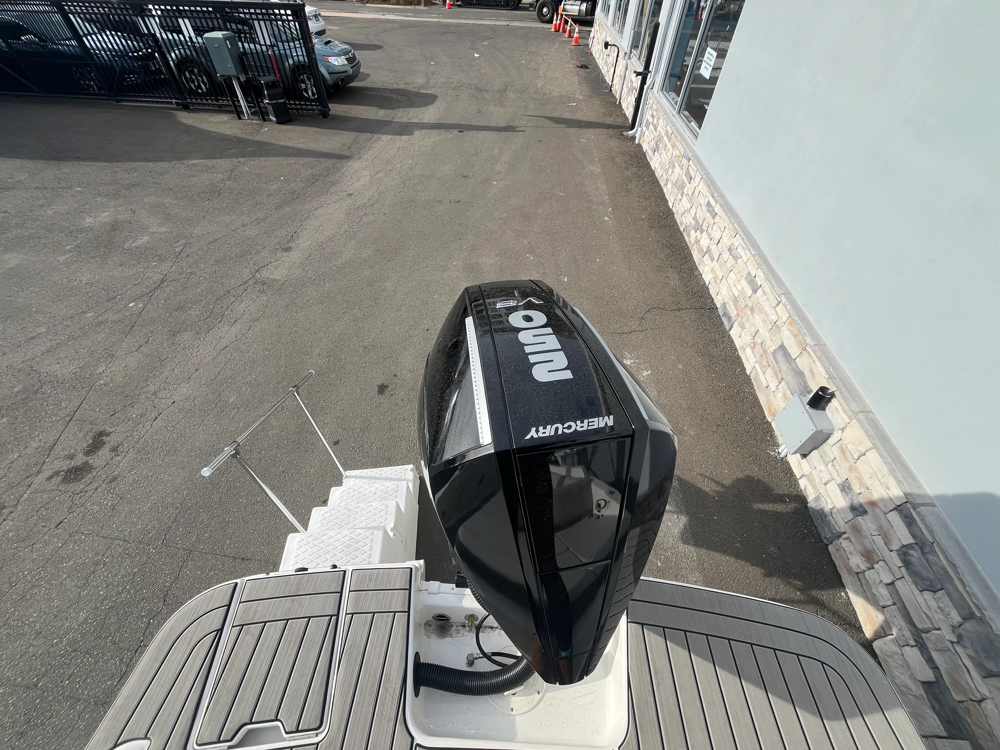 2026 Sea Ray SDX 230 Outboard Image Thumbnail #1