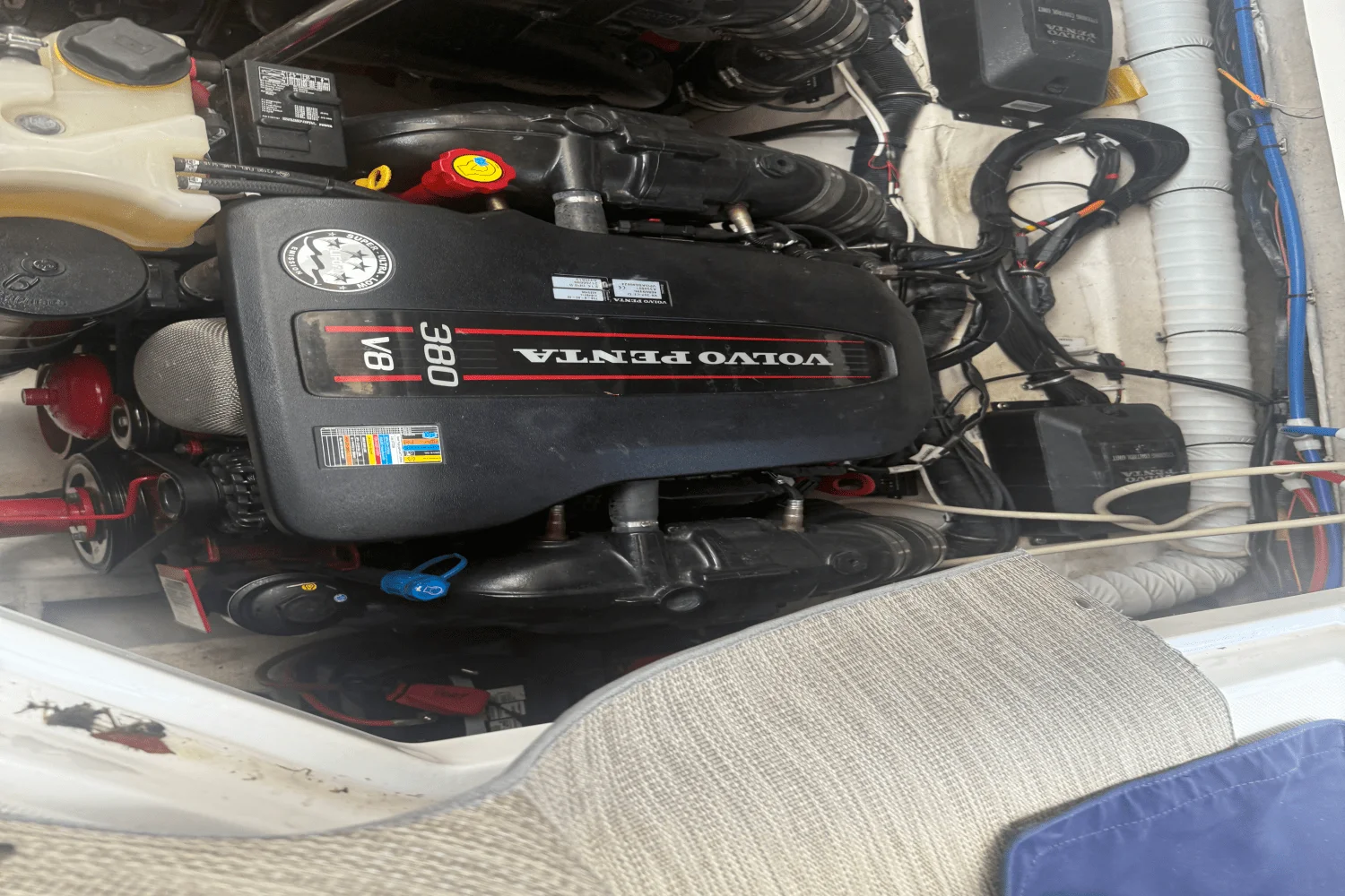 2015 Rinker 360 EXPRESS Image Thumbnail #59