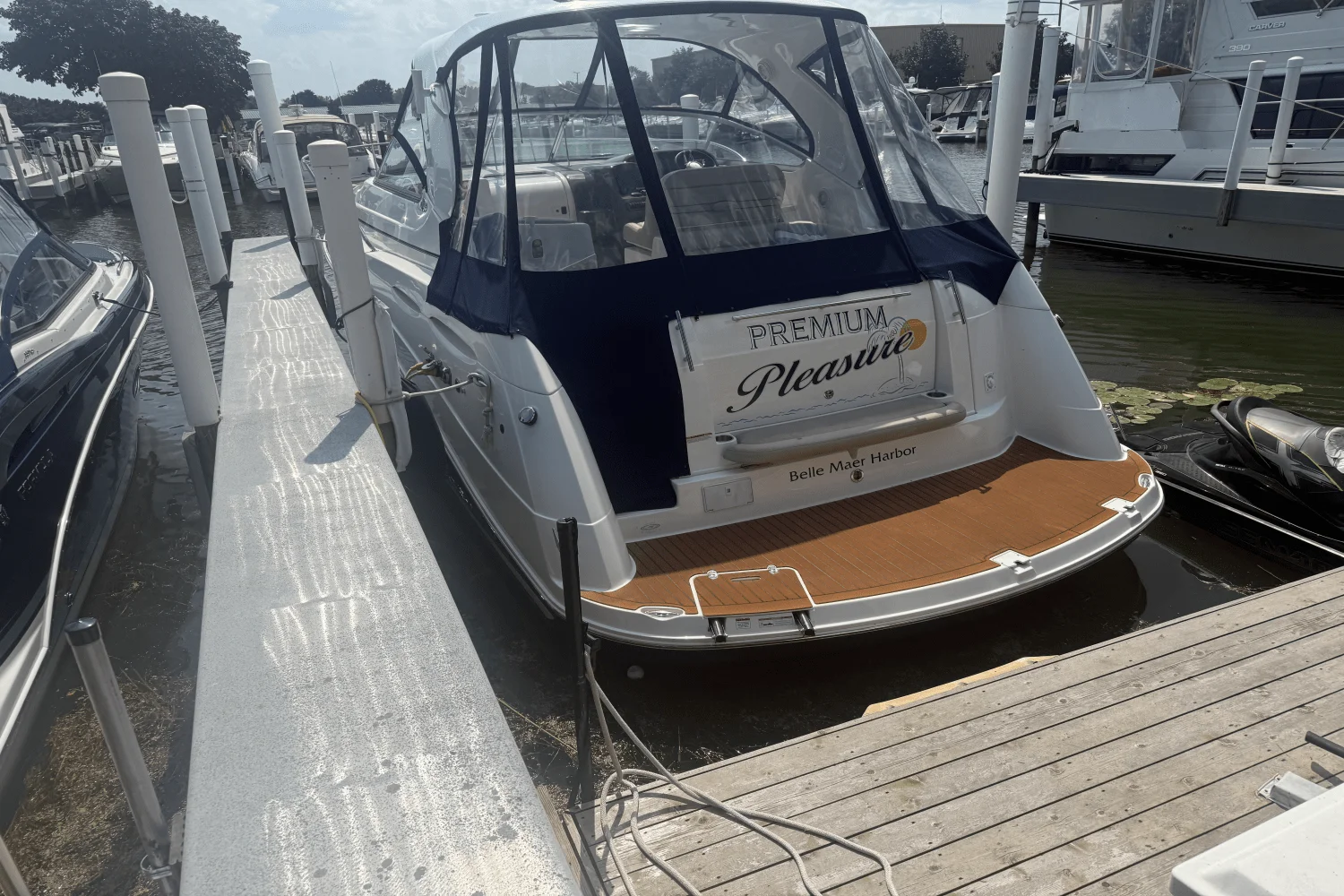 2015 Rinker 360 EXPRESS Image Thumbnail #87