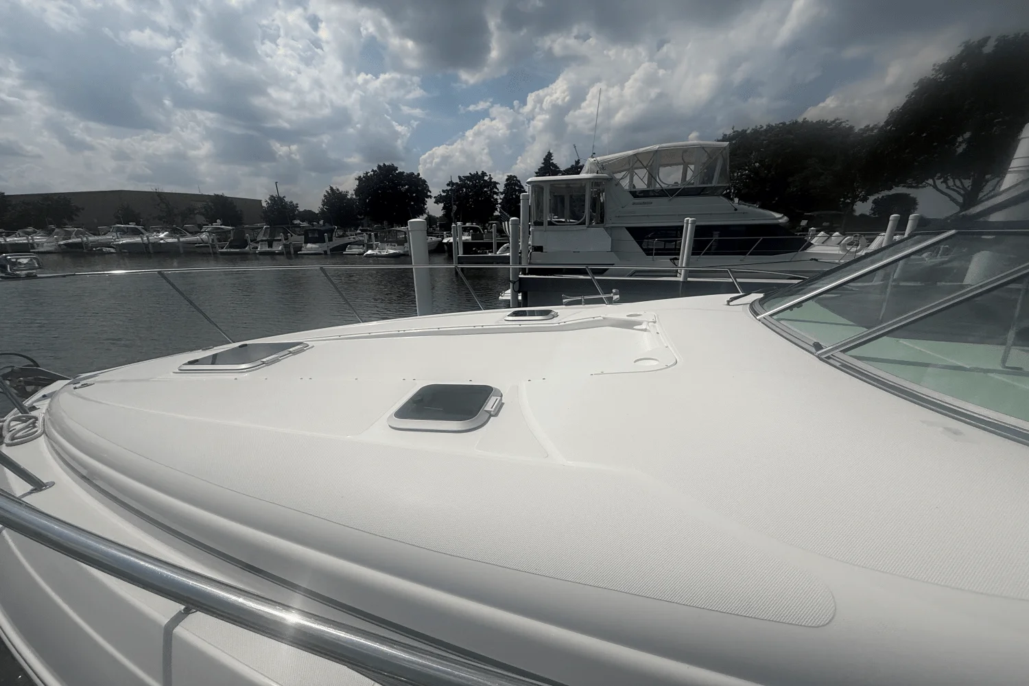 2015 Rinker 360 EXPRESS Image Thumbnail #76