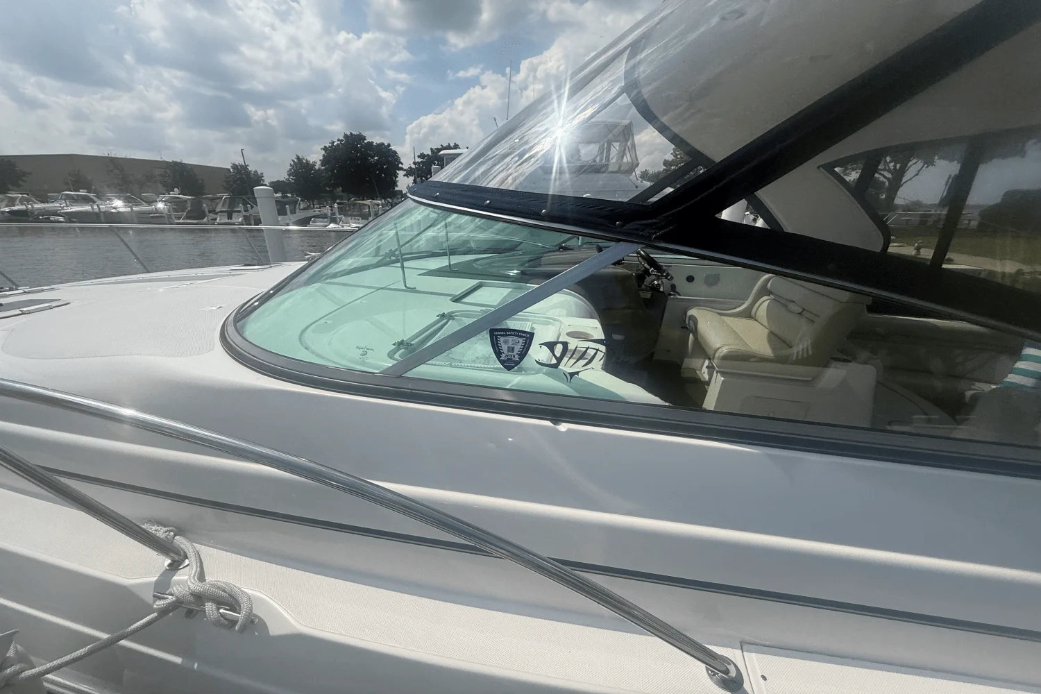 2015 Rinker 360 EXPRESS Image Thumbnail #77