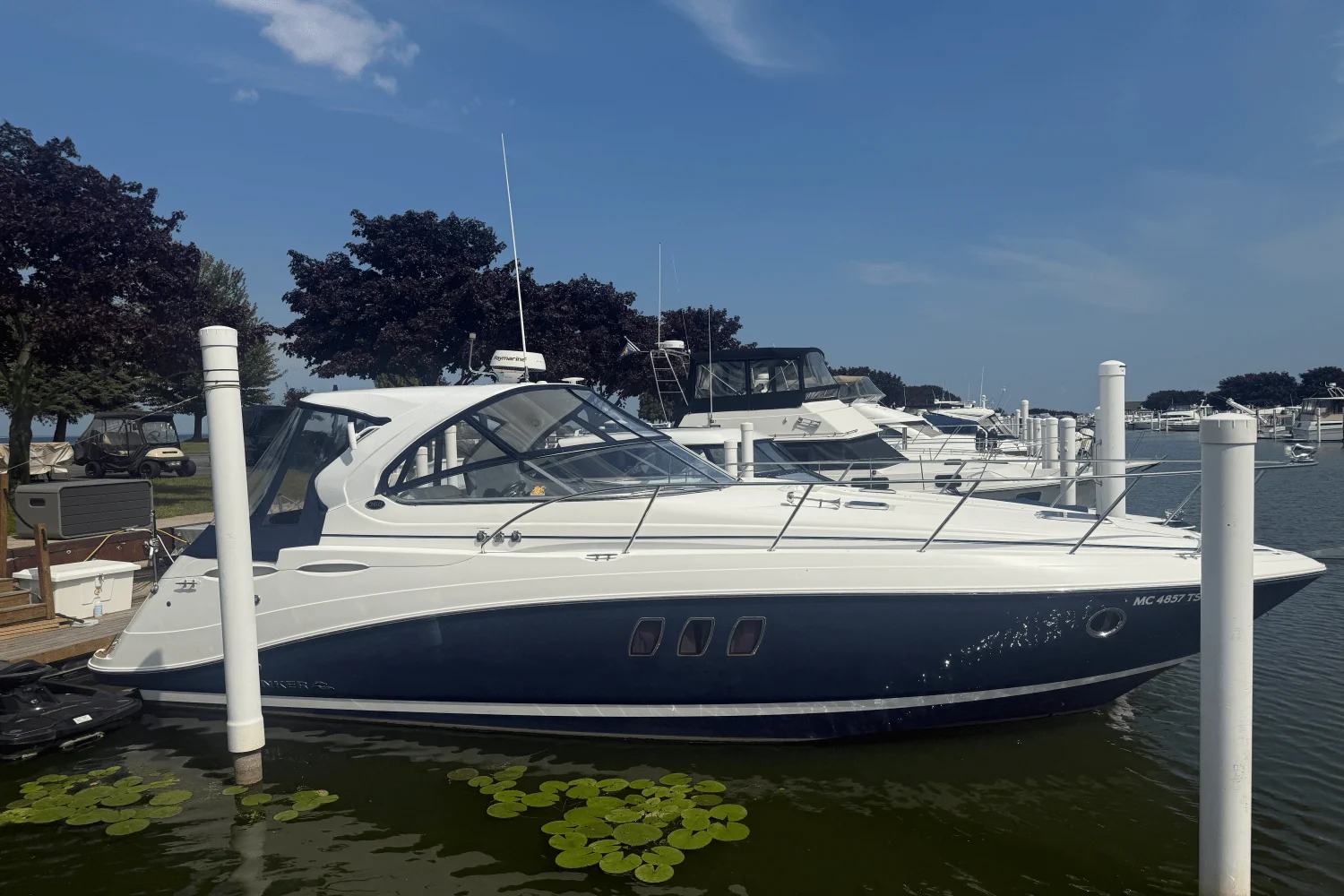 2015 Rinker 360 EXPRESS Image Thumbnail #2