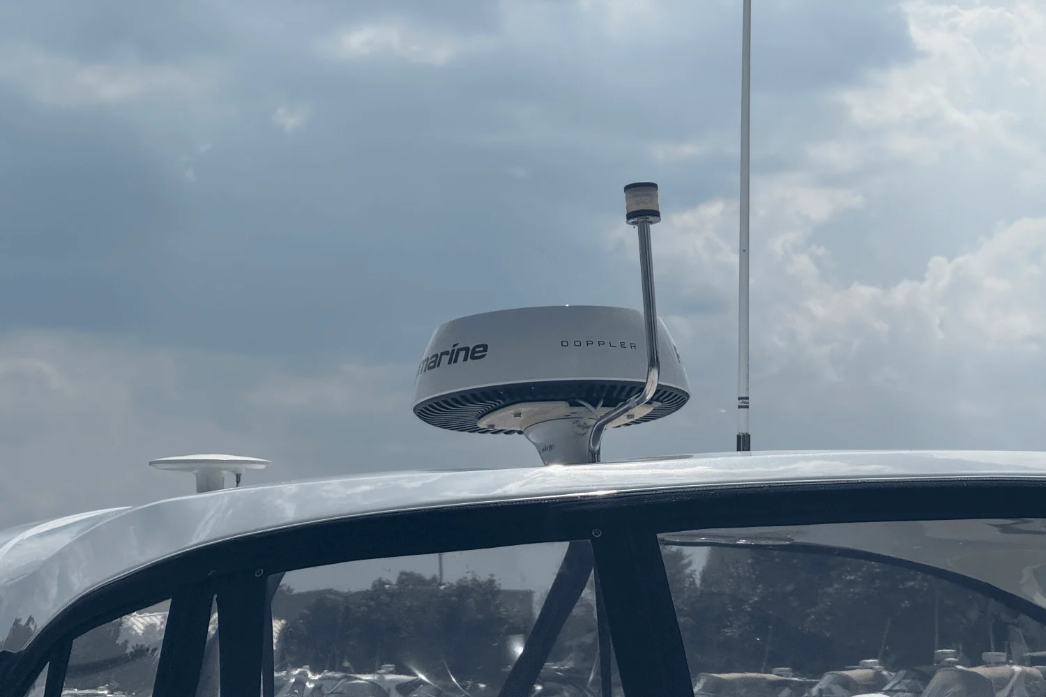 2015 Rinker 360 EXPRESS Image Thumbnail #11