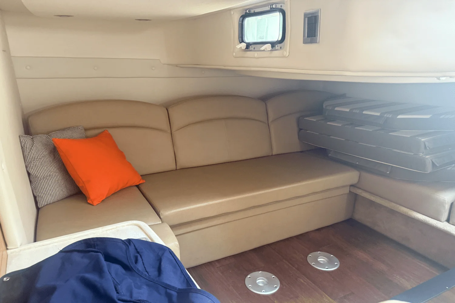 2015 Rinker 360 EXPRESS Image Thumbnail #32