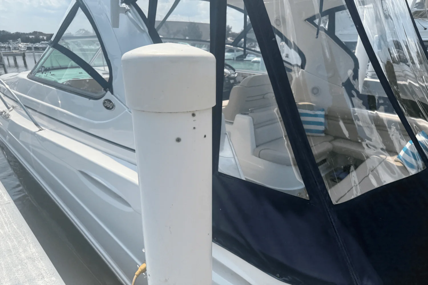 2015 Rinker 360 EXPRESS Image Thumbnail #82