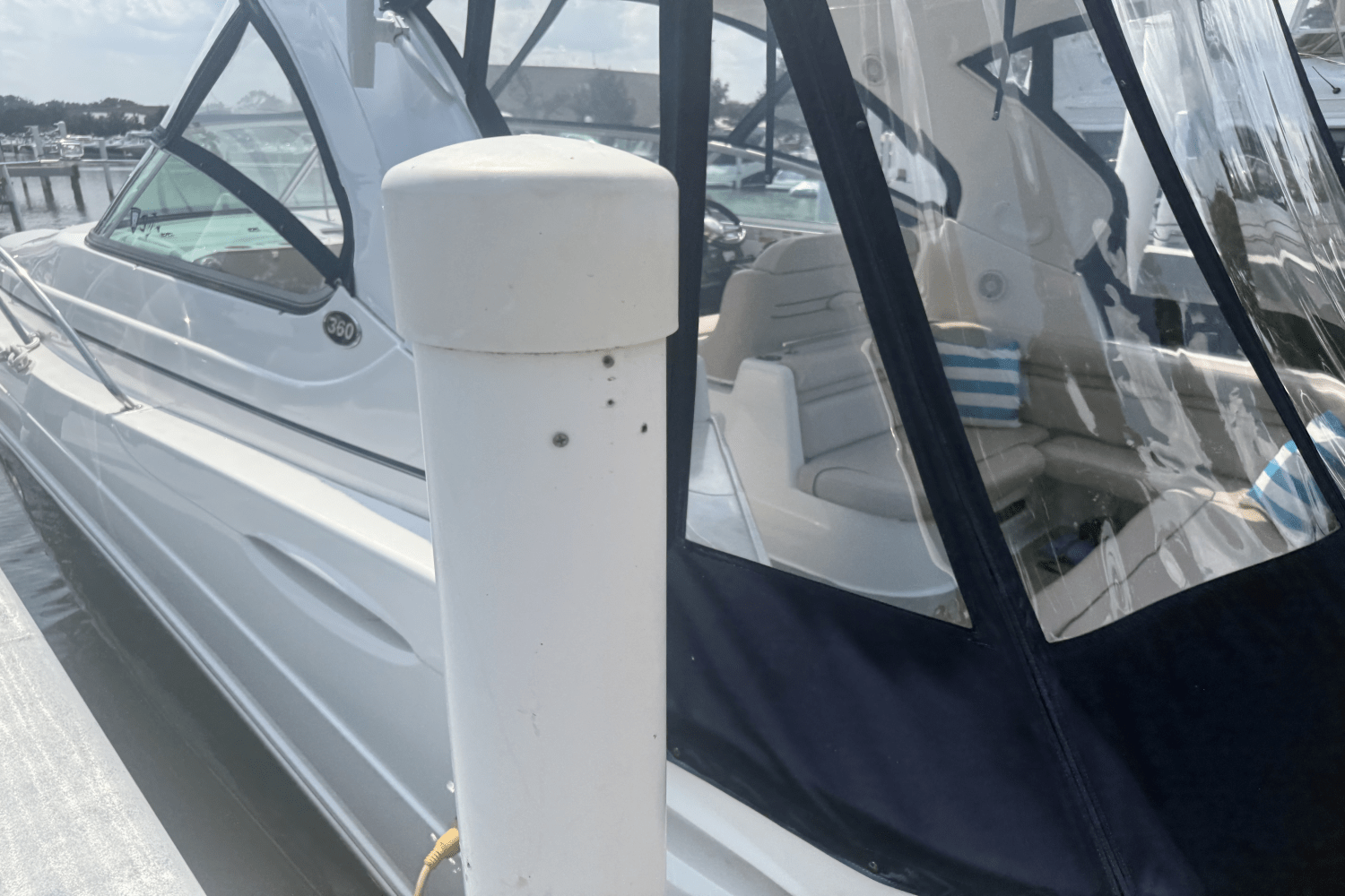 2015 Rinker 360 EXPRESS Image Thumbnail #82