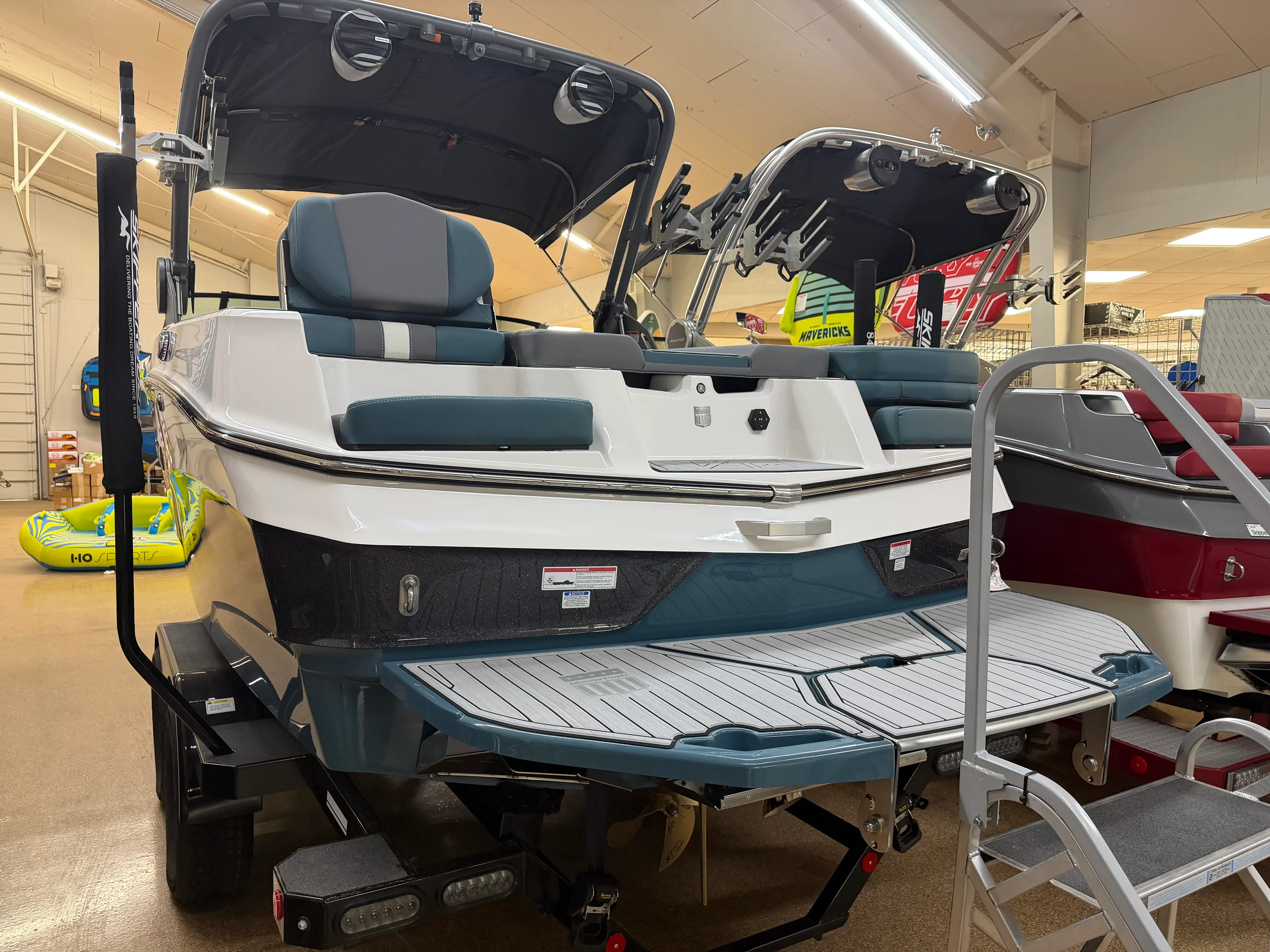 Thumbnail 4 for 2026 Mastercraft XT22