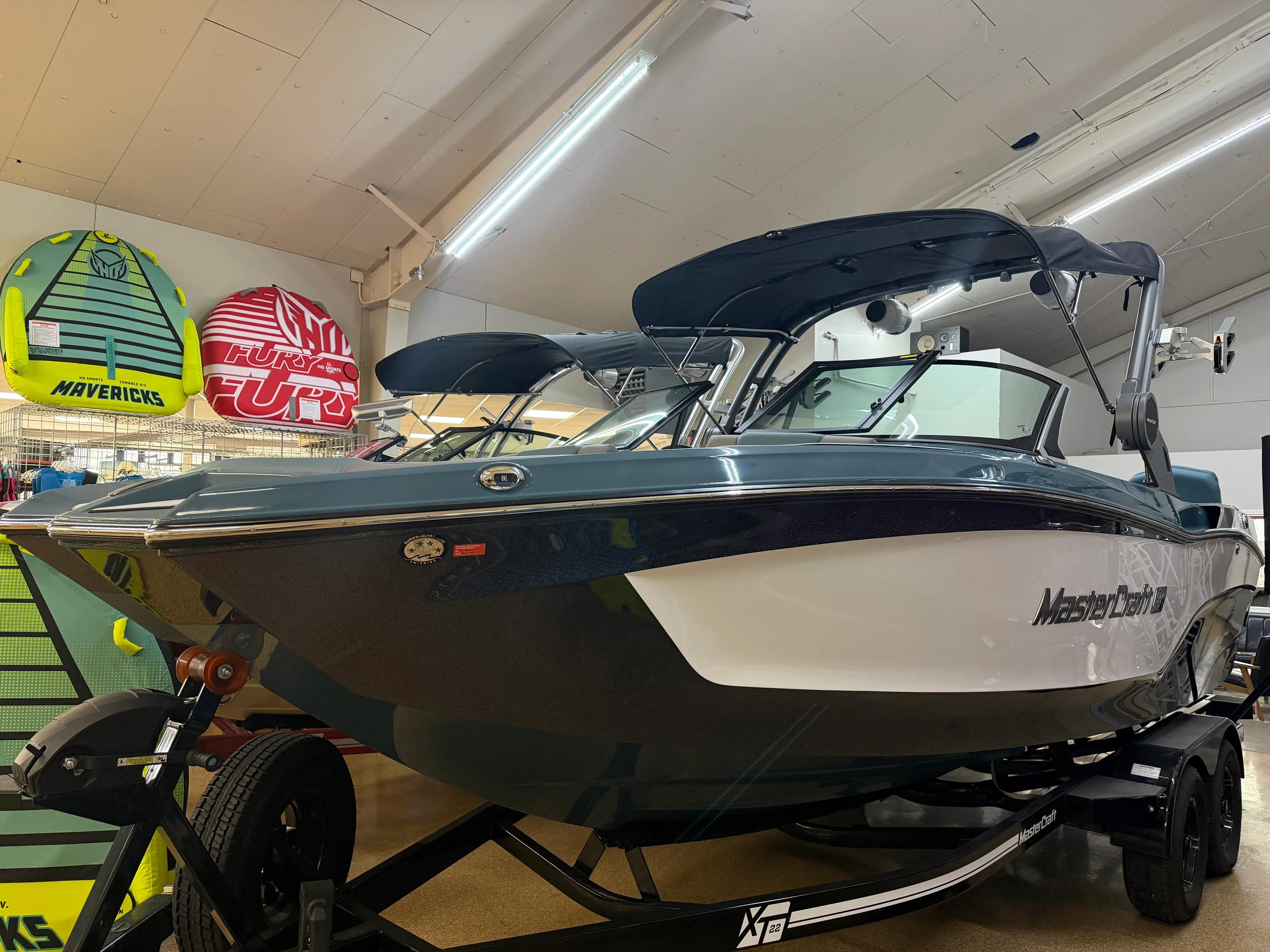 Thumbnail 2 for 2026 Mastercraft XT22