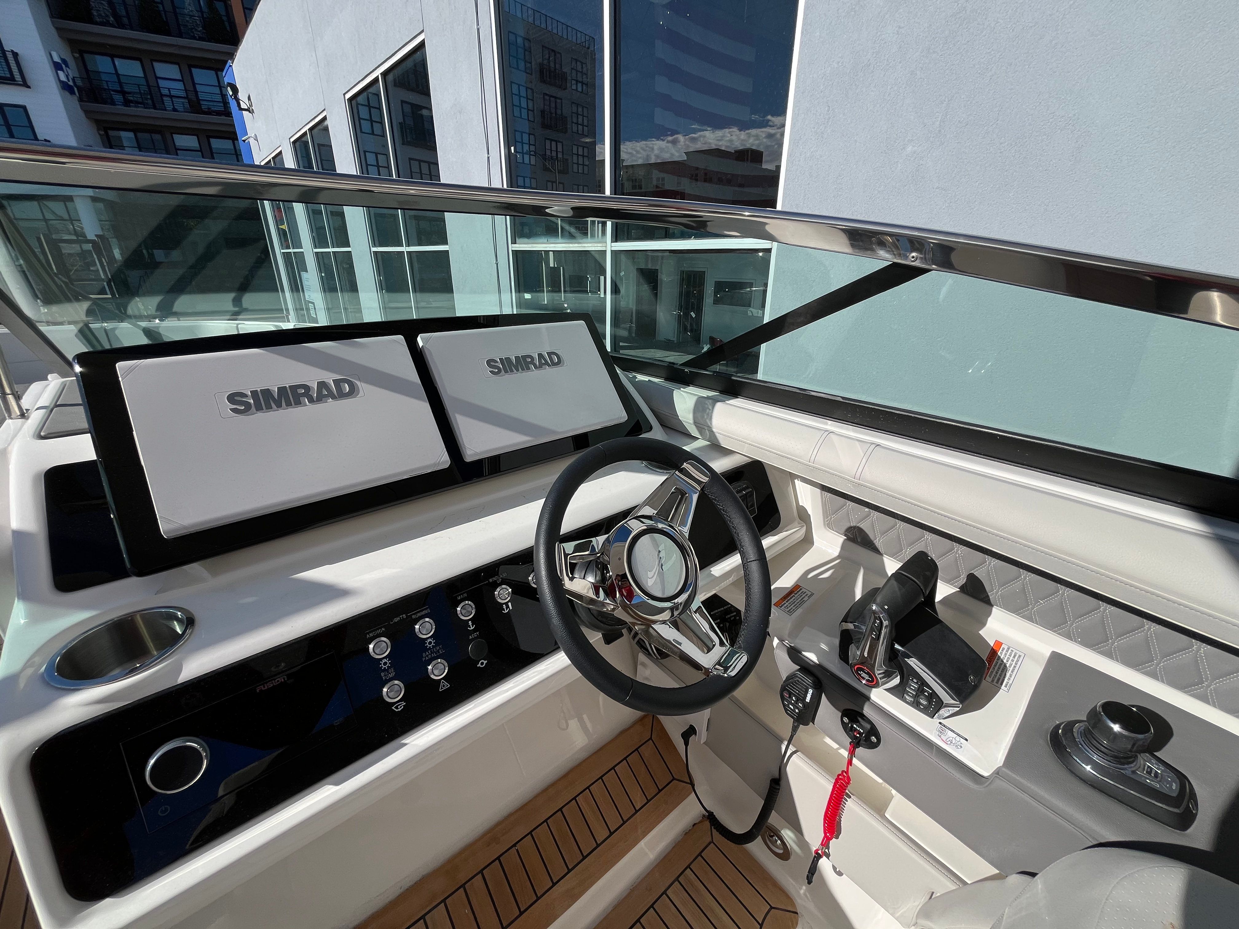 2026 Sea Ray SLX 310 Outboard Image Thumbnail #26