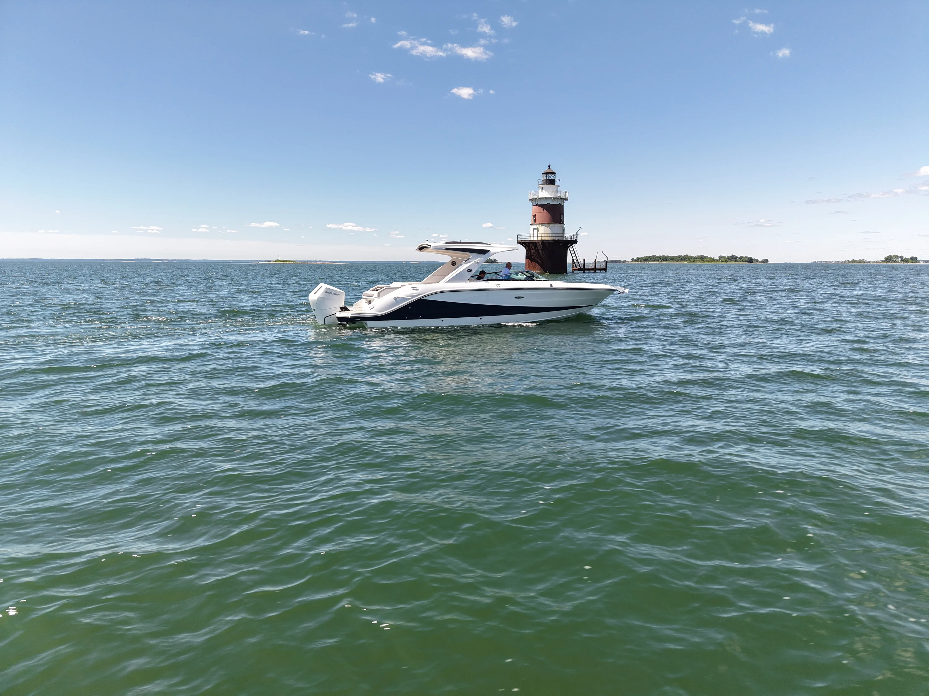 2026 Sea Ray SLX 310 Outboard Image Thumbnail #16