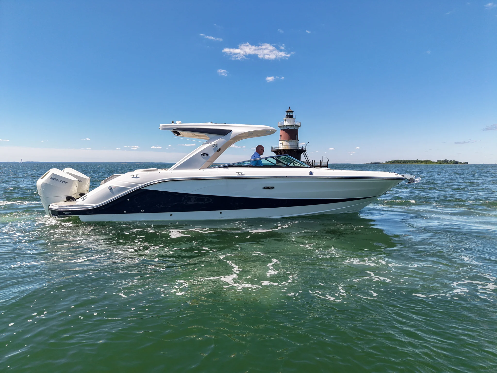 2026 Sea Ray SLX 310 Outboard Image Thumbnail #1