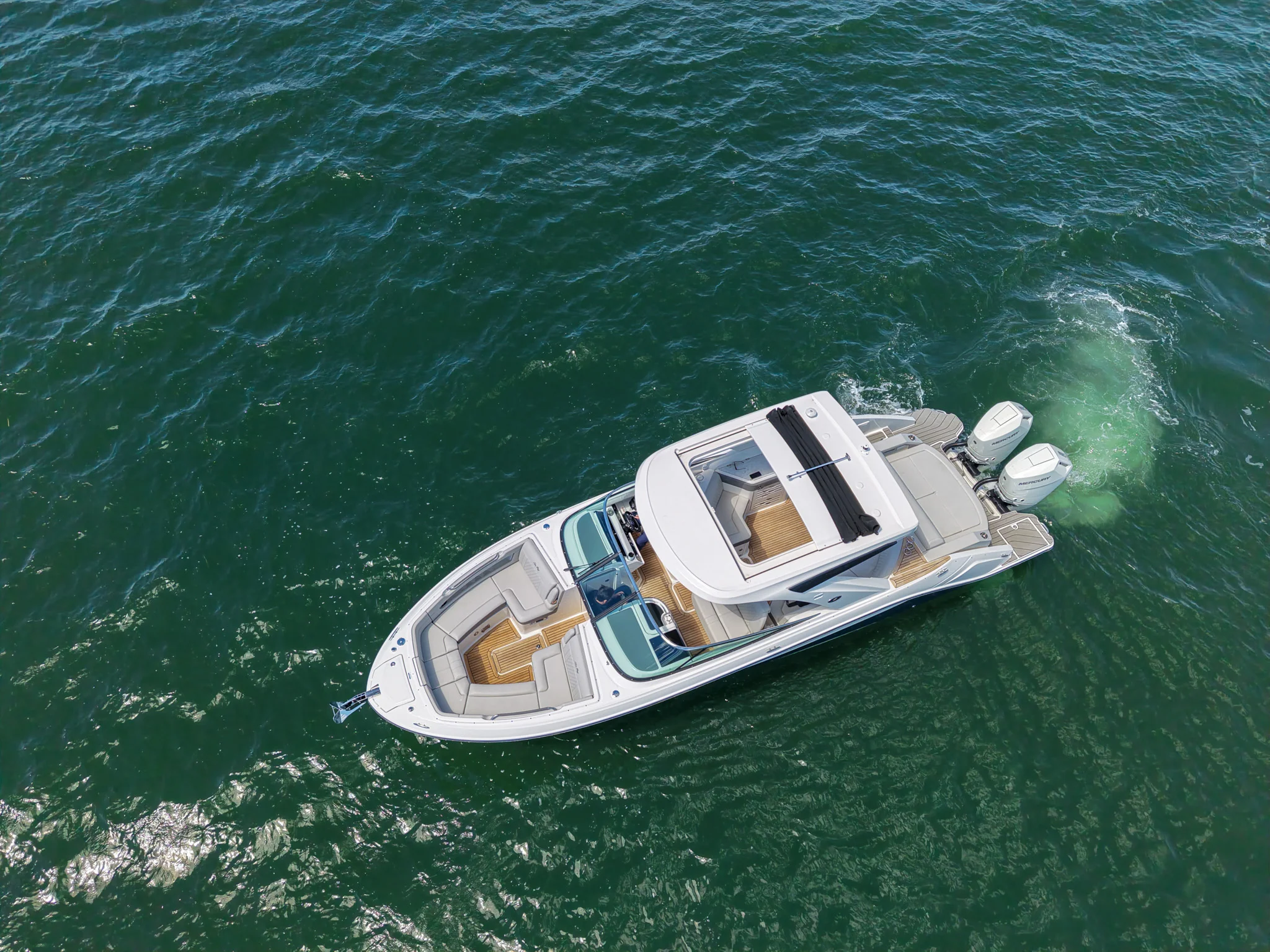 2026 Sea Ray SLX 310 Outboard Image Thumbnail #8