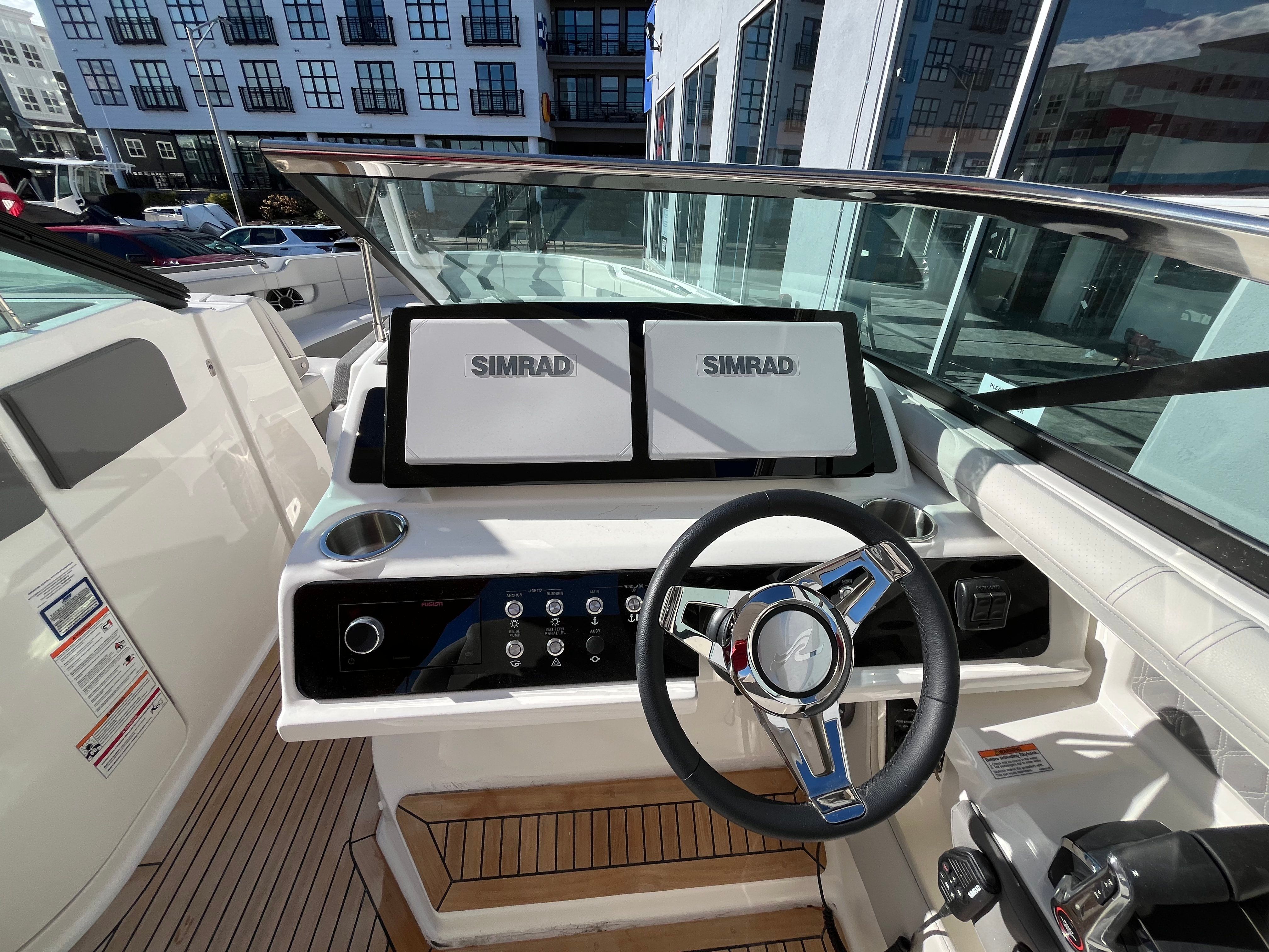 2026 Sea Ray SLX 310 Outboard Image Thumbnail #28