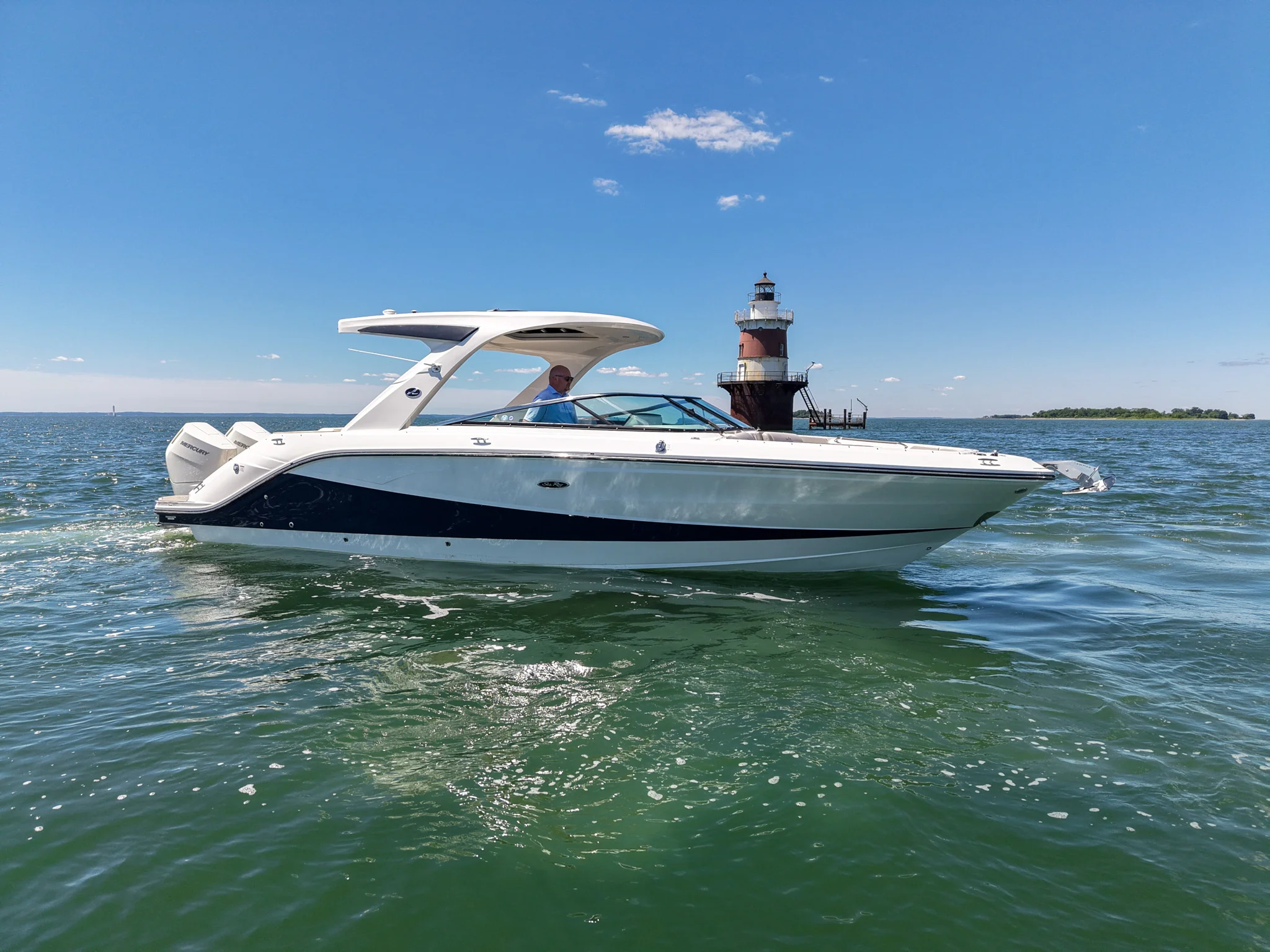 2026 Sea Ray SLX 310 Outboard Image Thumbnail #52