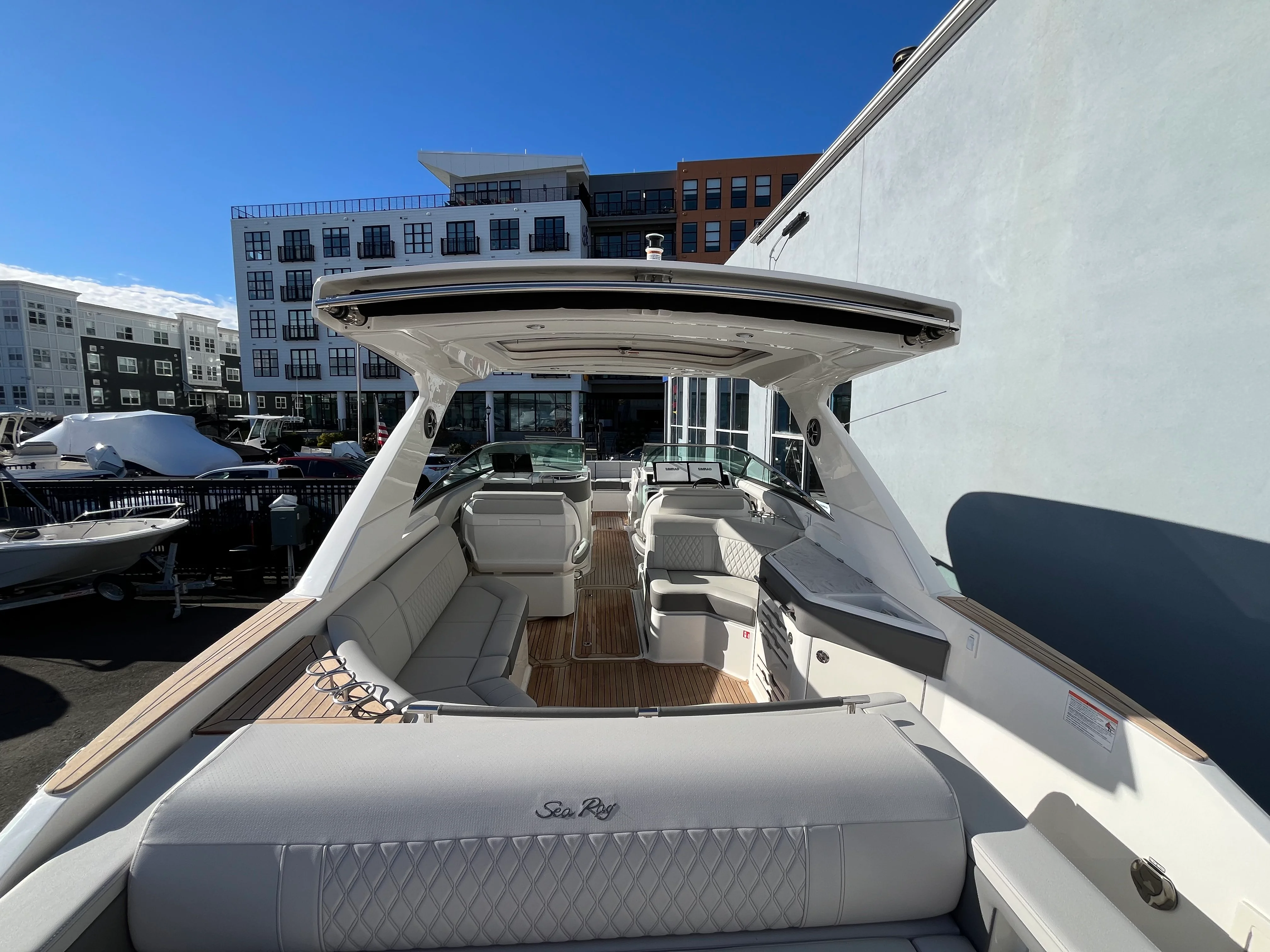 2026 Sea Ray SLX 310 Outboard Image Thumbnail #10