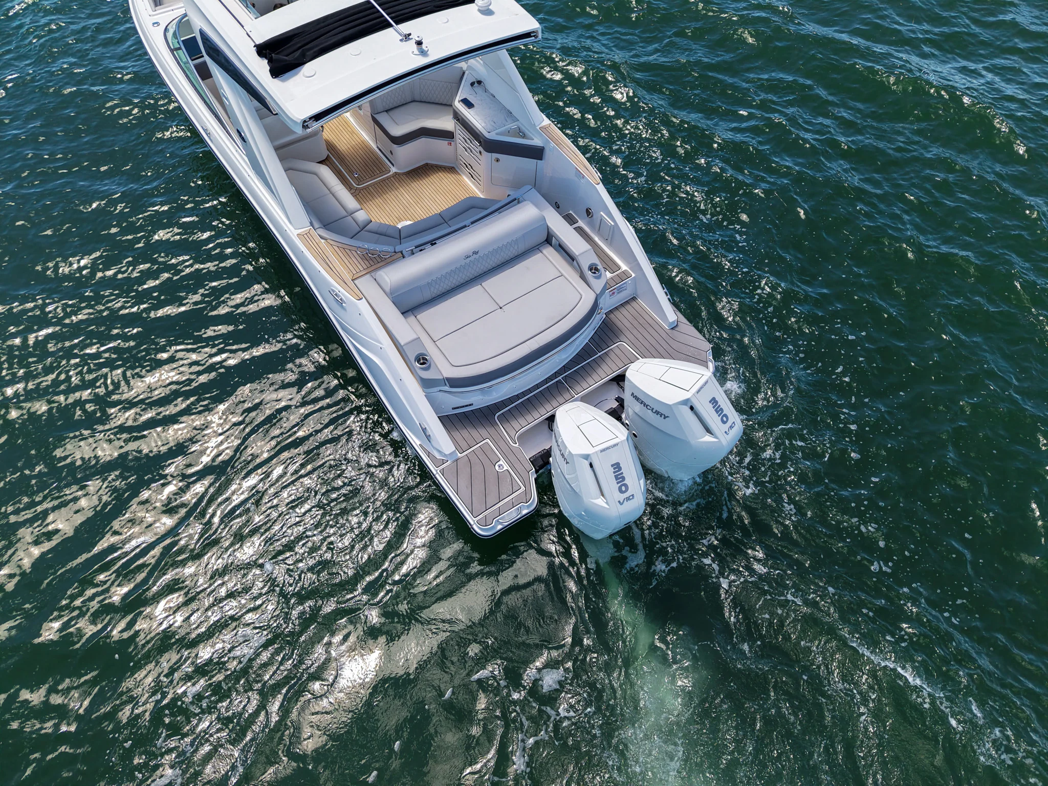 2026 Sea Ray SLX 310 Outboard Image Thumbnail #10