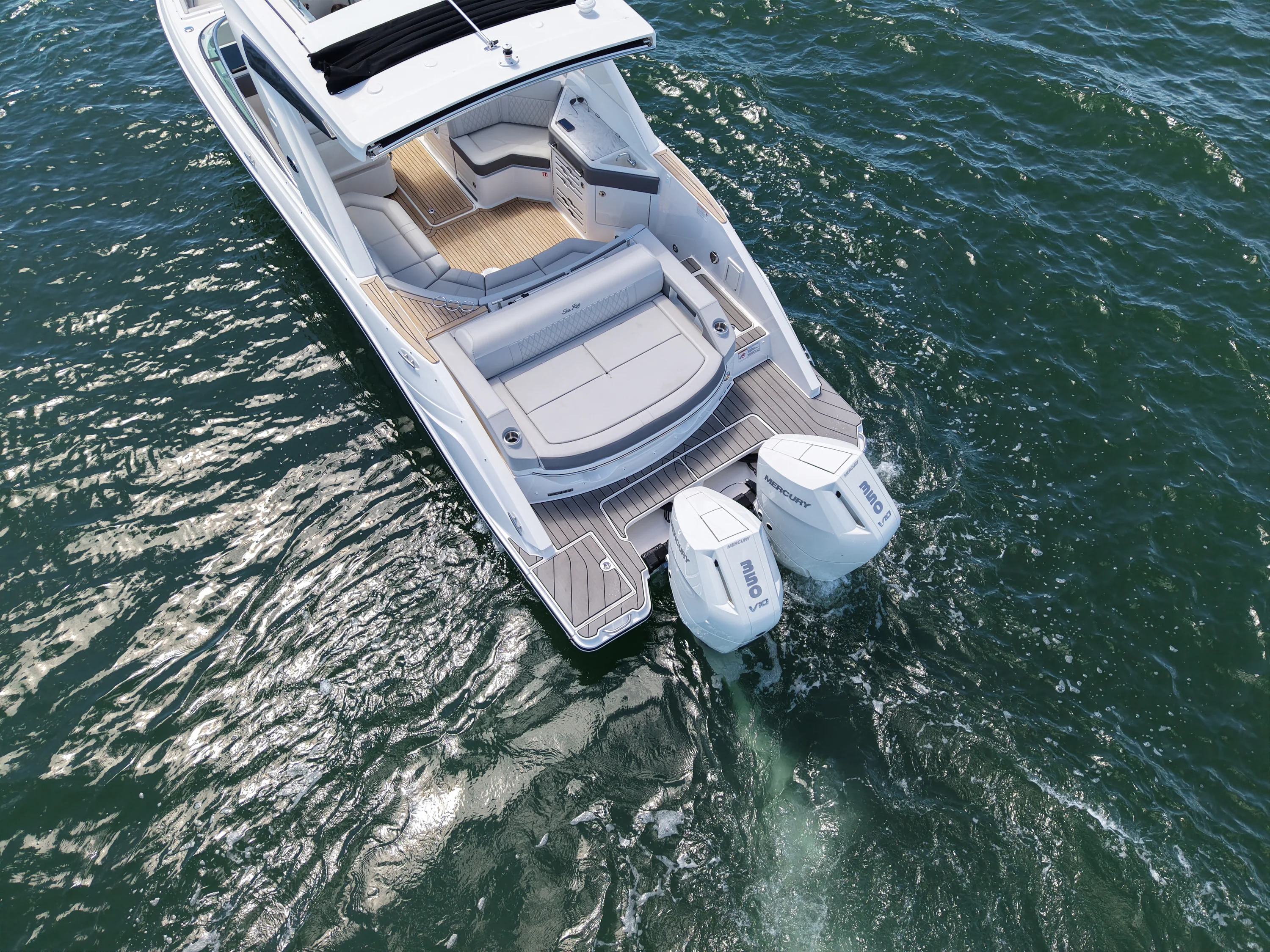 2026 Sea Ray SLX 310 Outboard Image Thumbnail #14