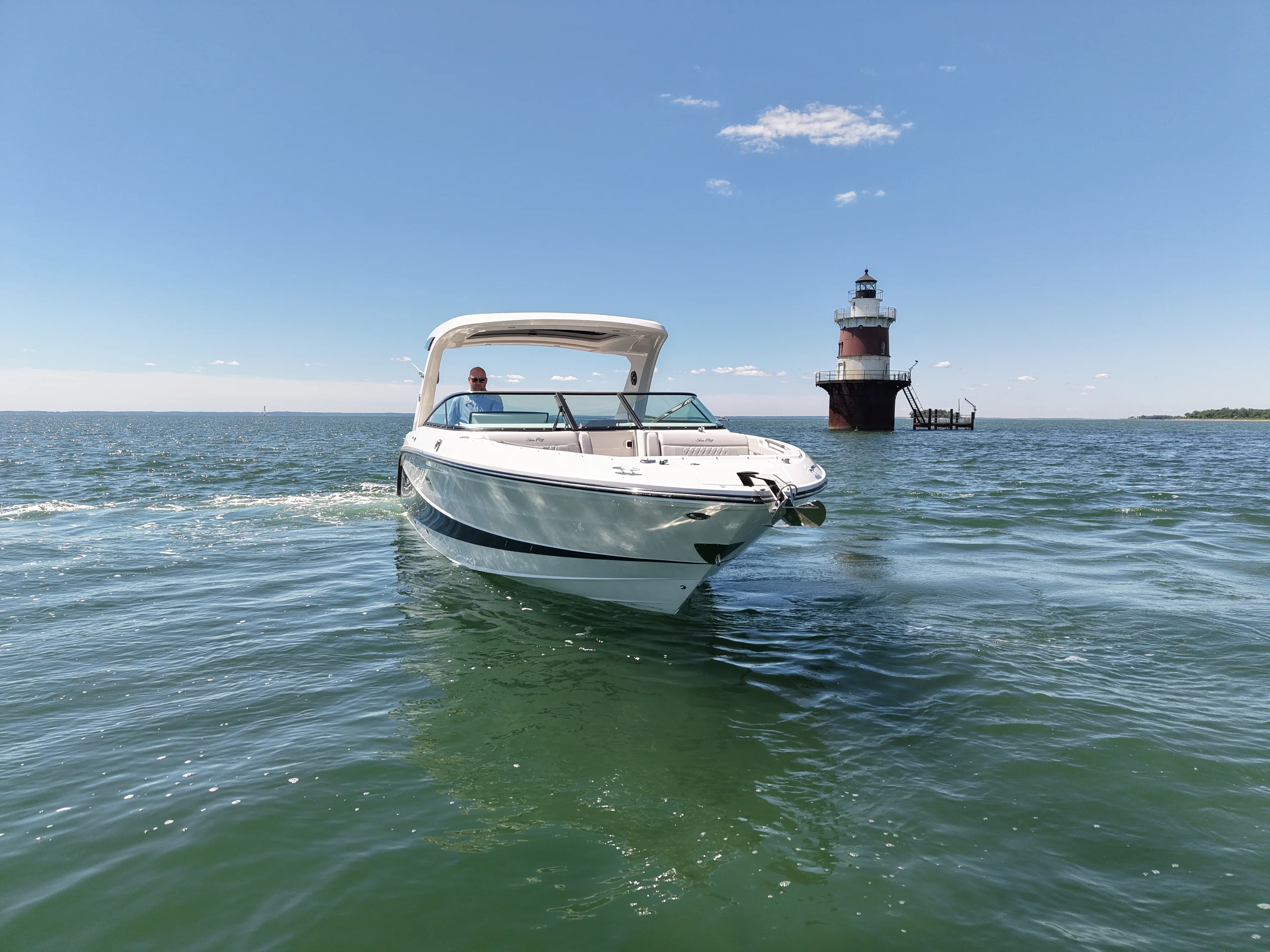 2026 Sea Ray SLX 310 Outboard Image Thumbnail #6