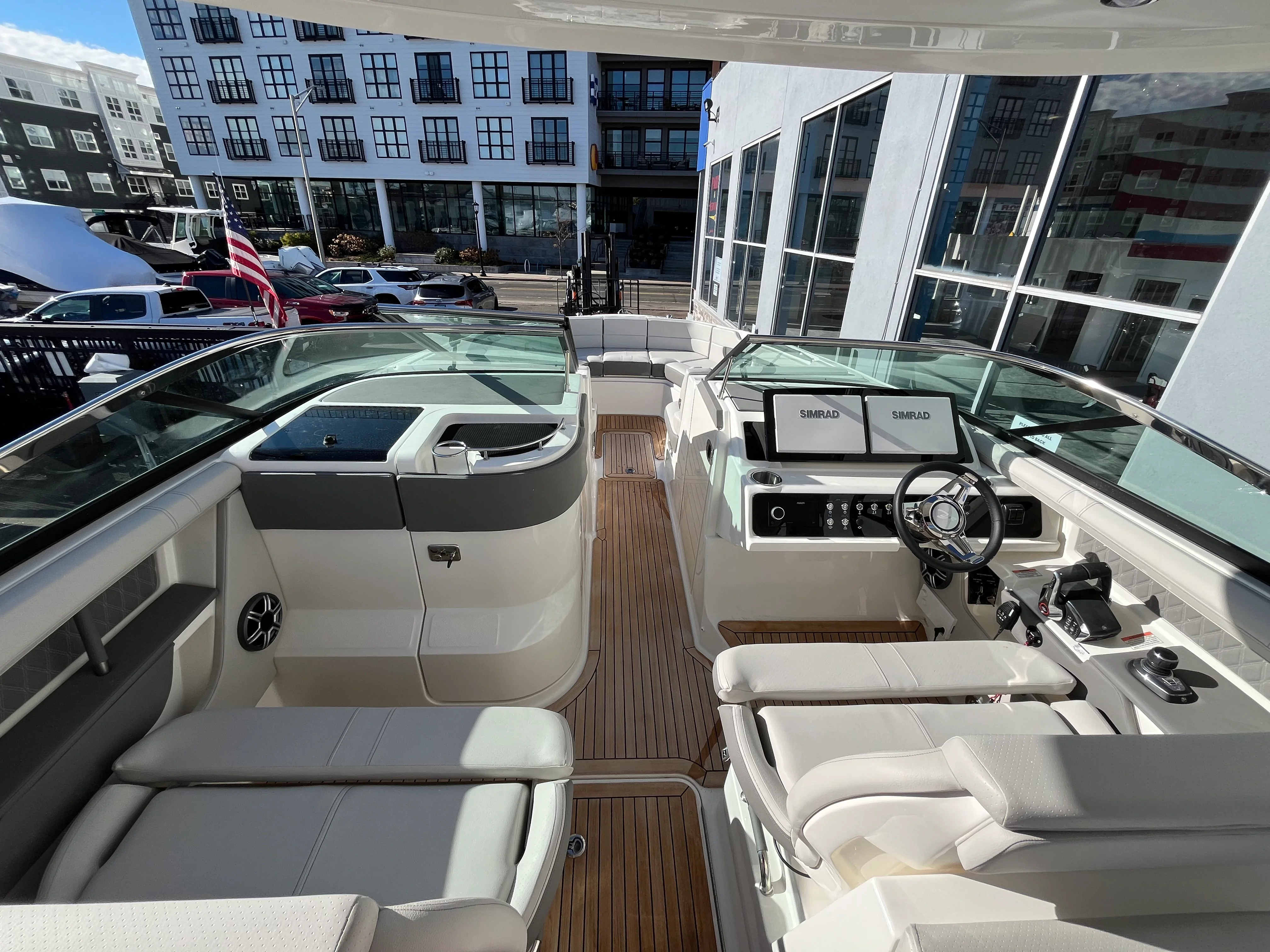 2026 Sea Ray SLX 310 Outboard Image Thumbnail #19