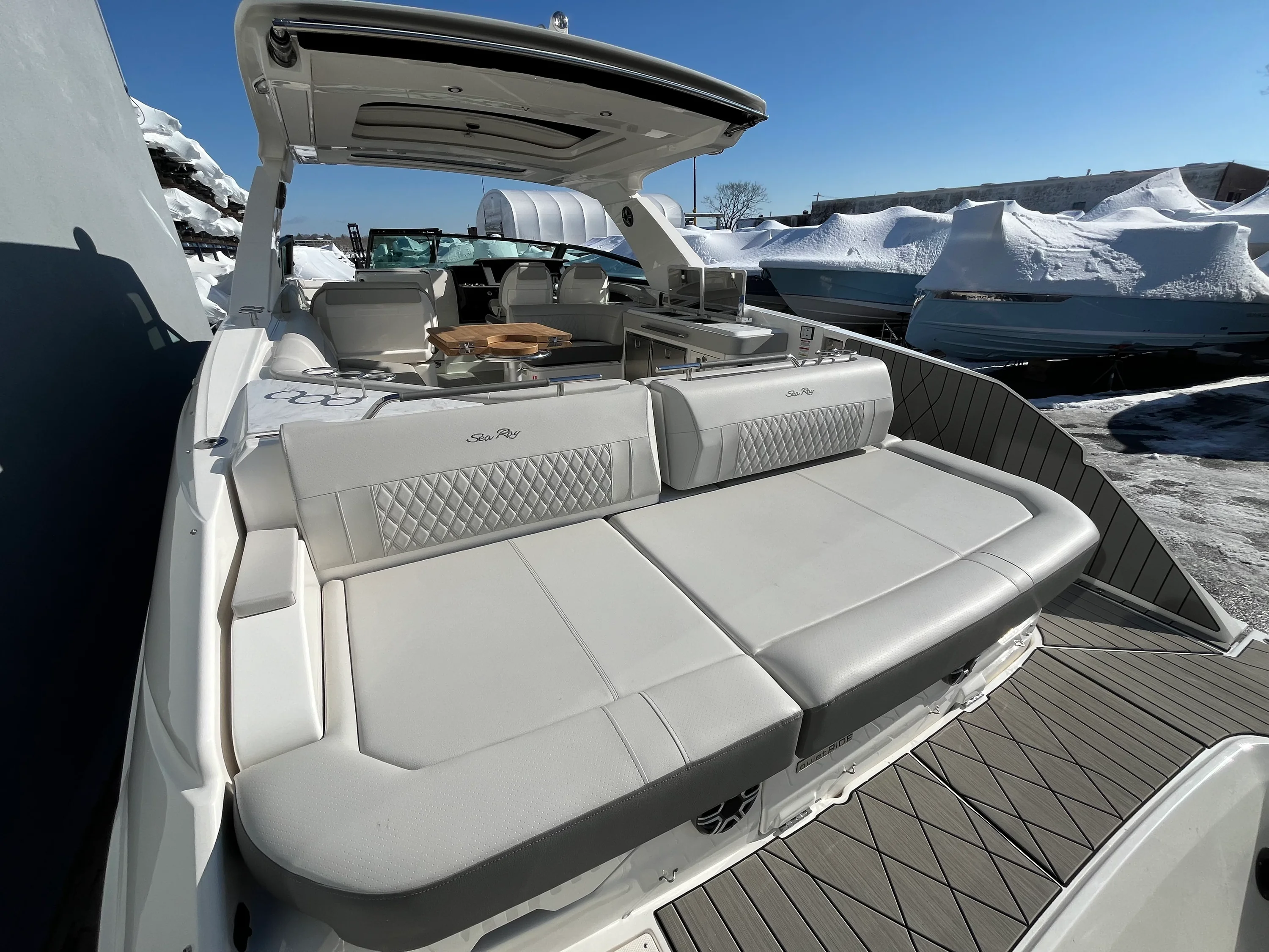 2026 Sea Ray SLX 400 Outboard Image Thumbnail #52