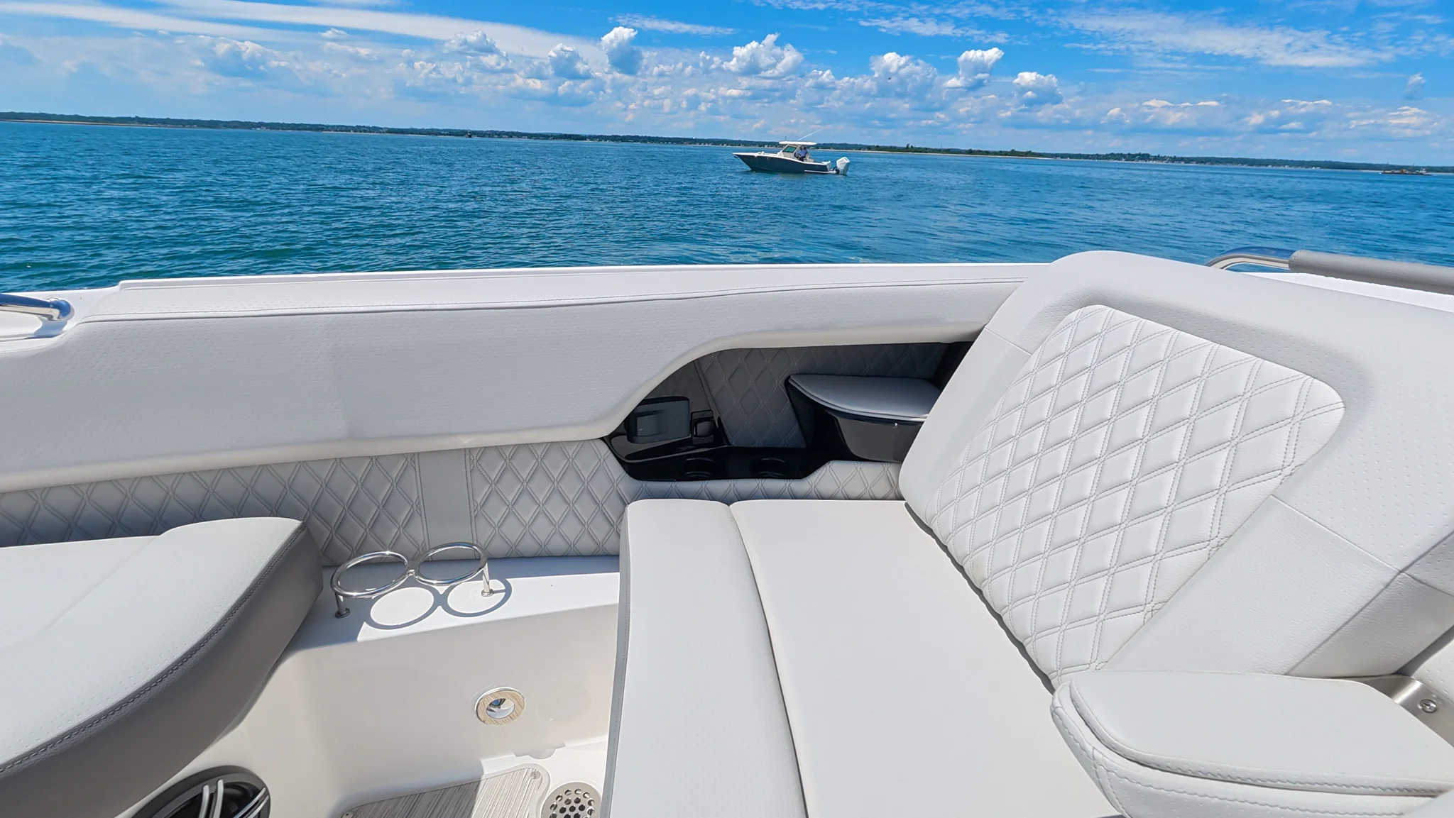 2026 Sea Ray SLX 400 Outboard Image Thumbnail #63