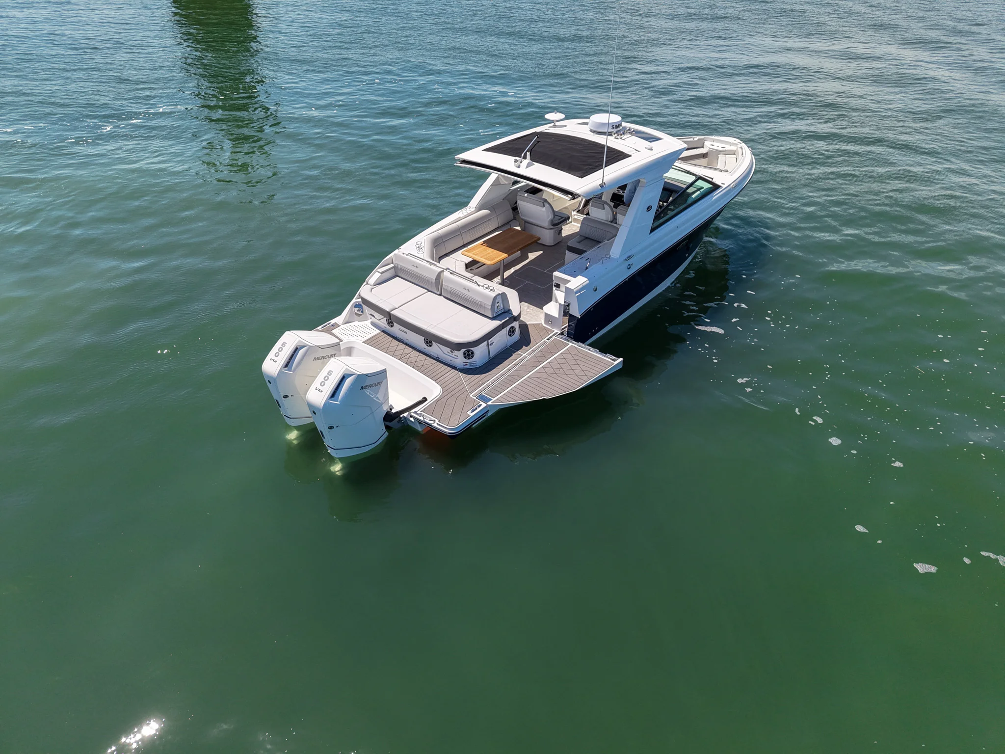 2026 Sea Ray SLX 400 Outboard Image Thumbnail #13