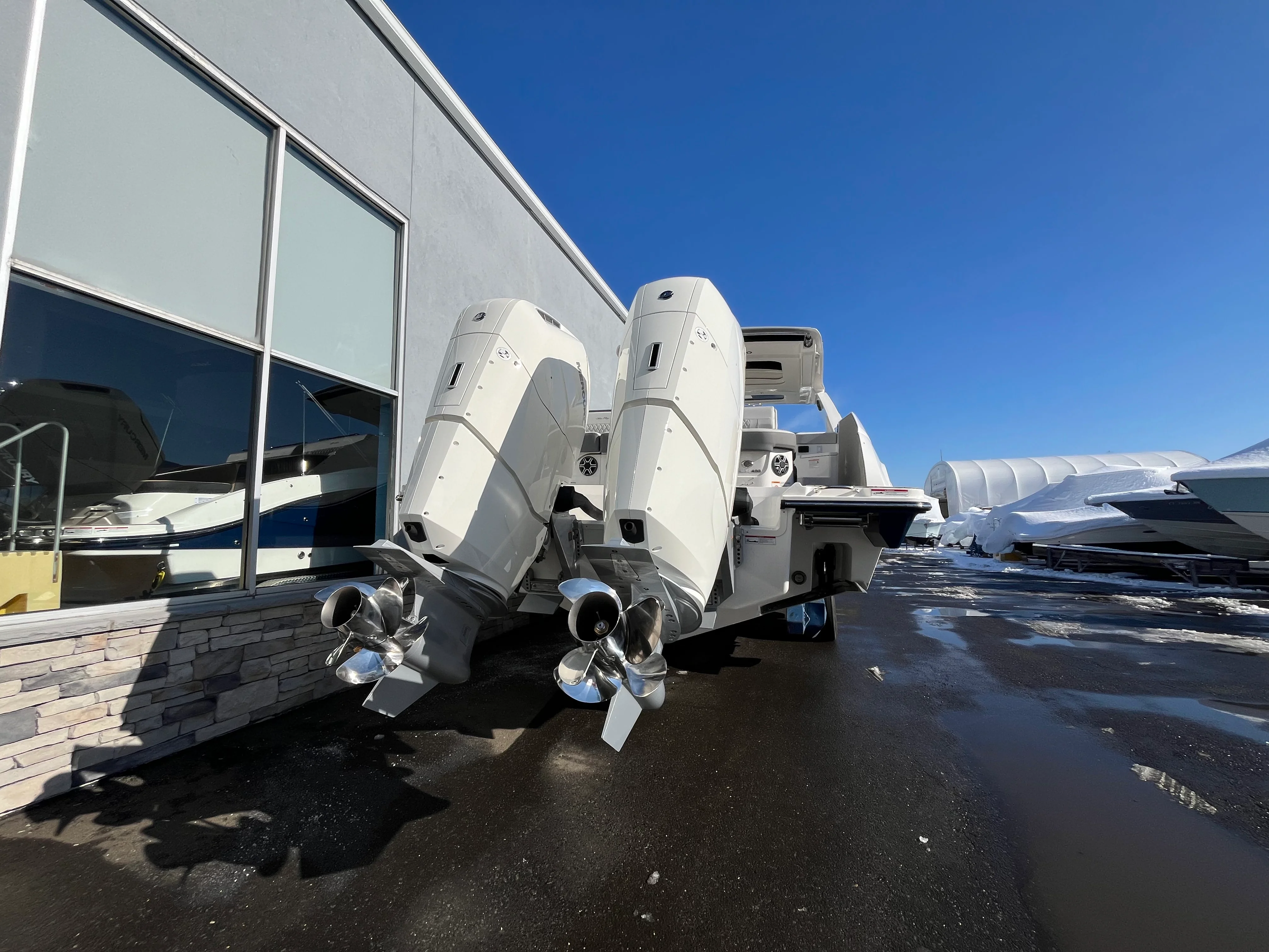 2026 Sea Ray SLX 400 Outboard Image Thumbnail #3