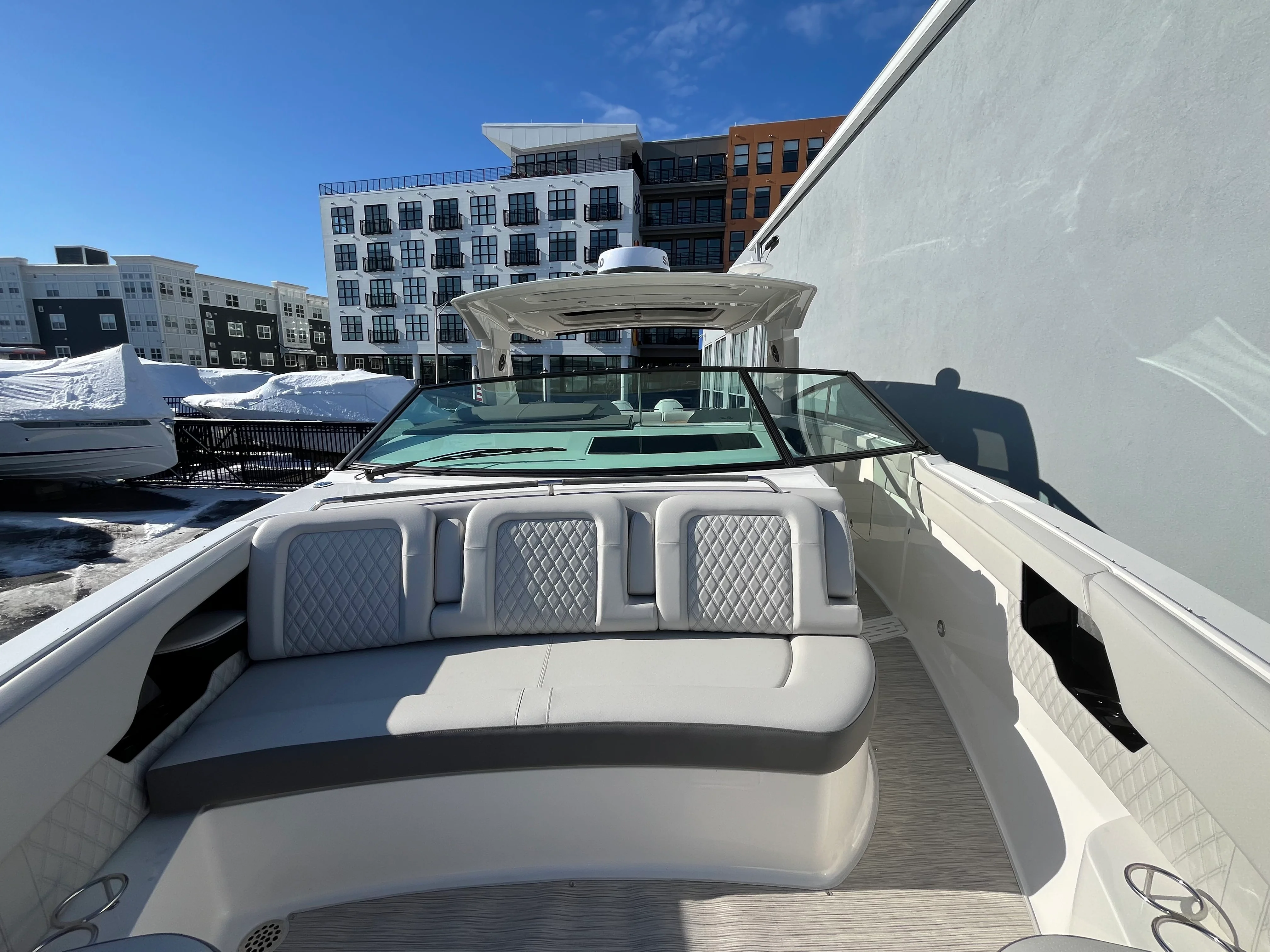 2026 Sea Ray SLX 400 Outboard Image Thumbnail #22