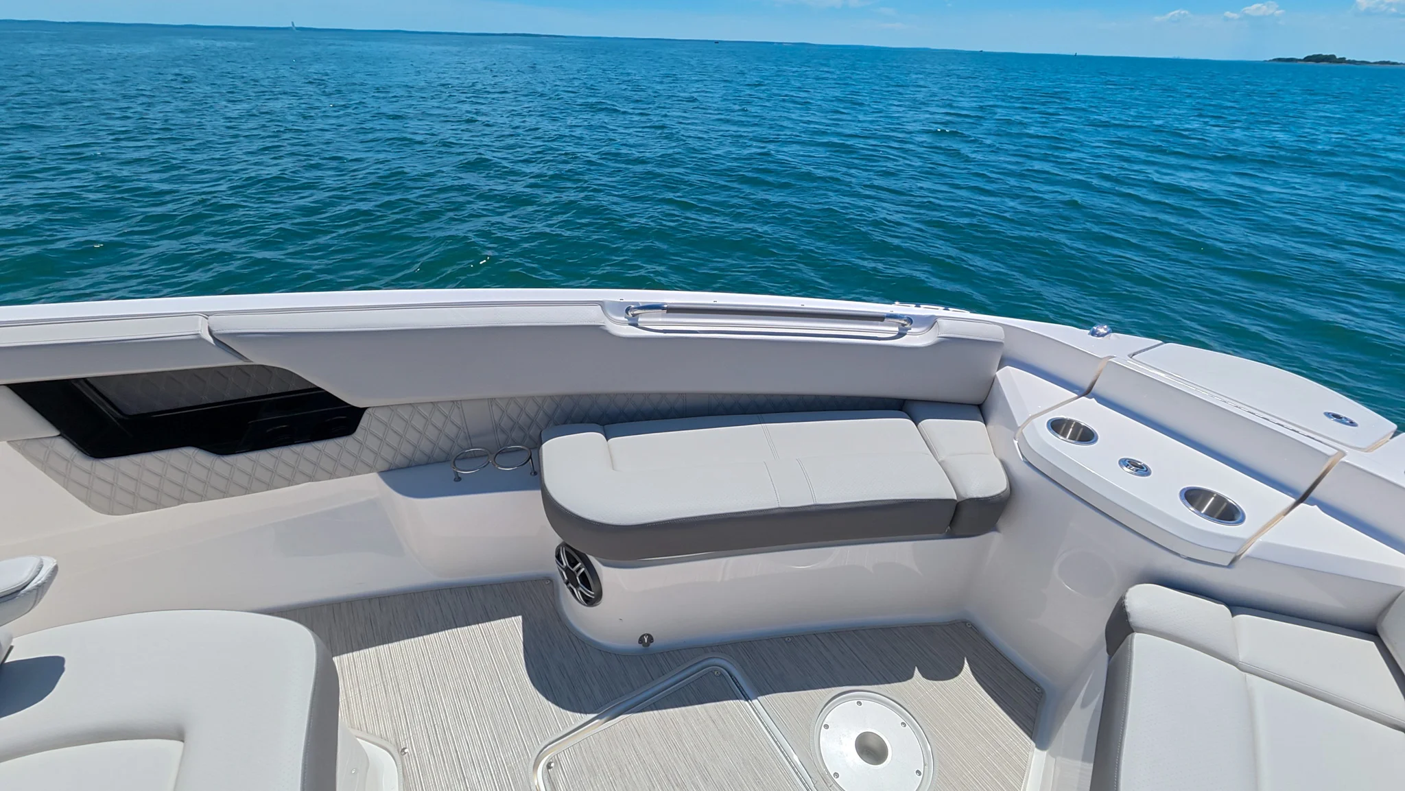 2026 Sea Ray SLX 400 Outboard Image Thumbnail #71
