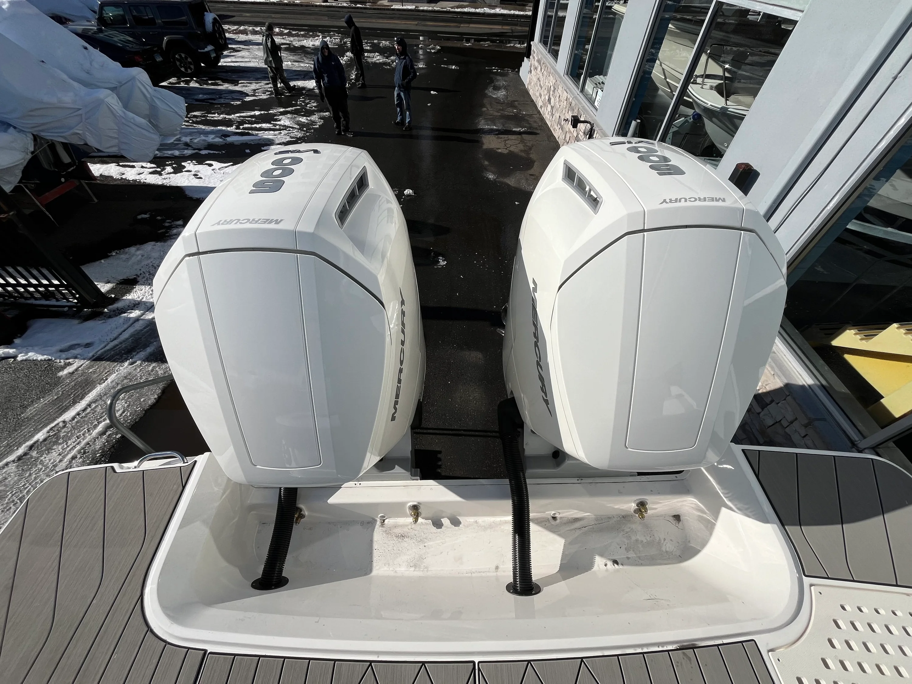 2026 Sea Ray SLX 400 Outboard Image Thumbnail #7