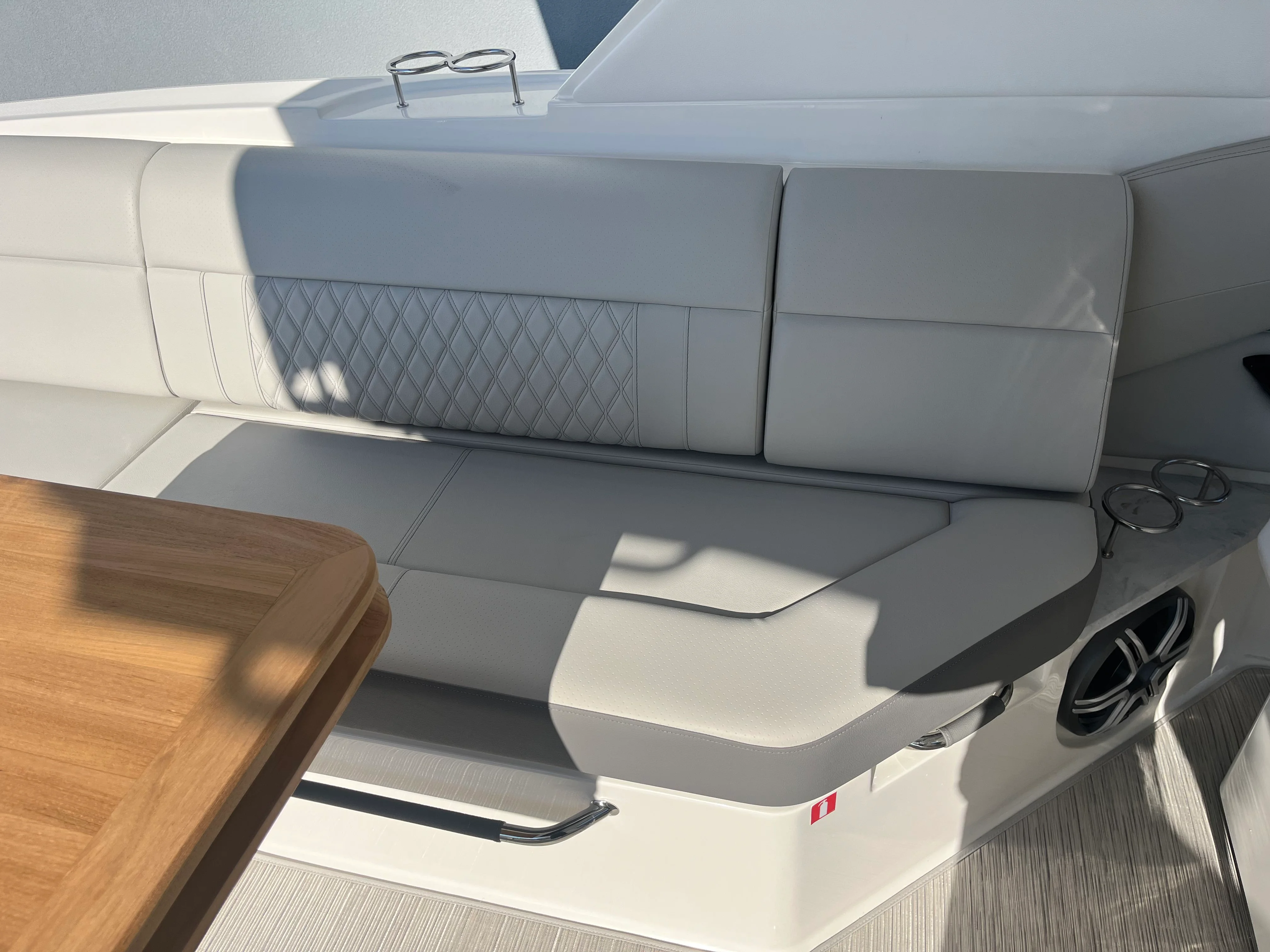 2026 Sea Ray SLX 400 Outboard Image Thumbnail #49