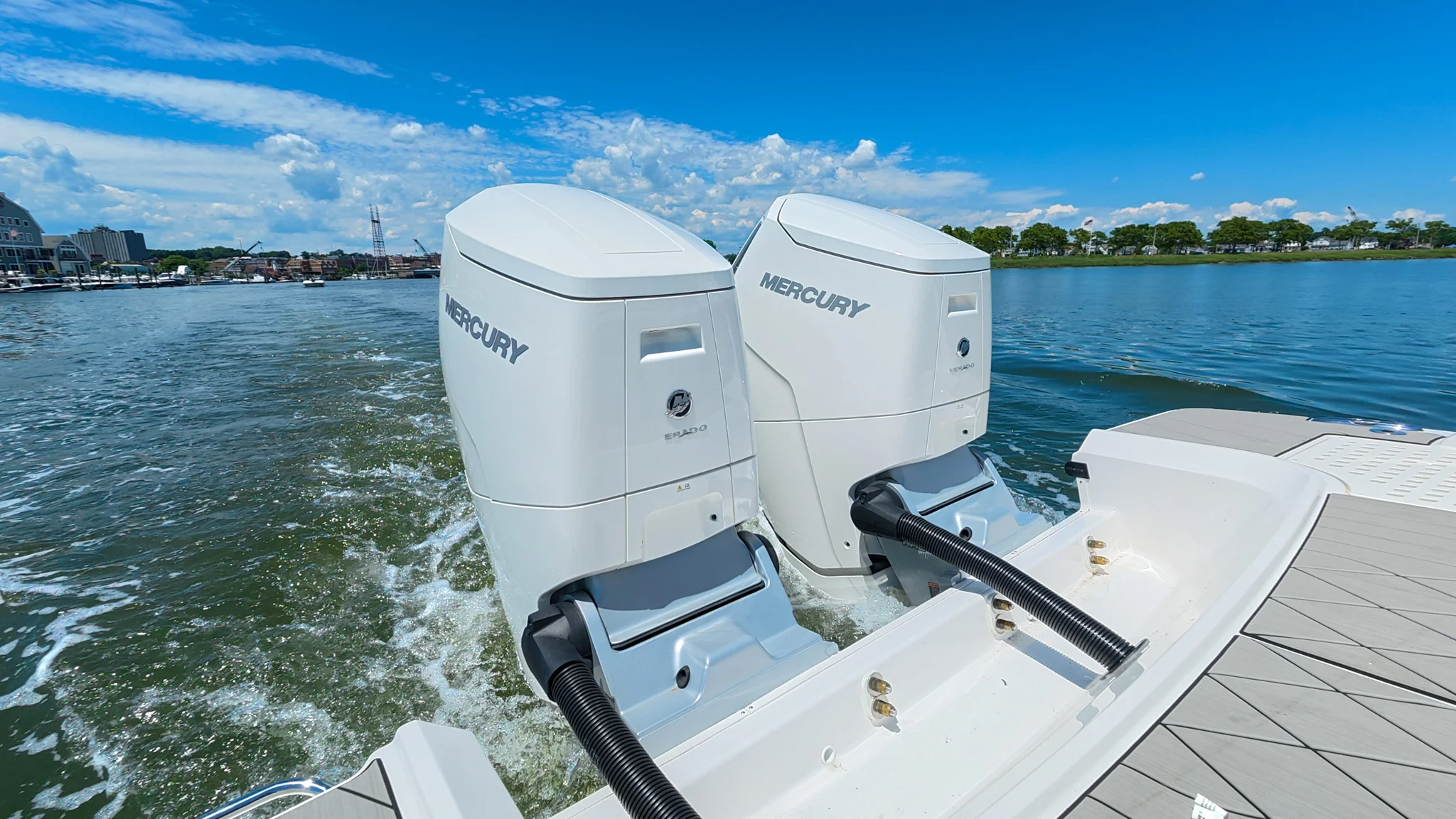 2026 Sea Ray SLX 400 Outboard Image Thumbnail #20