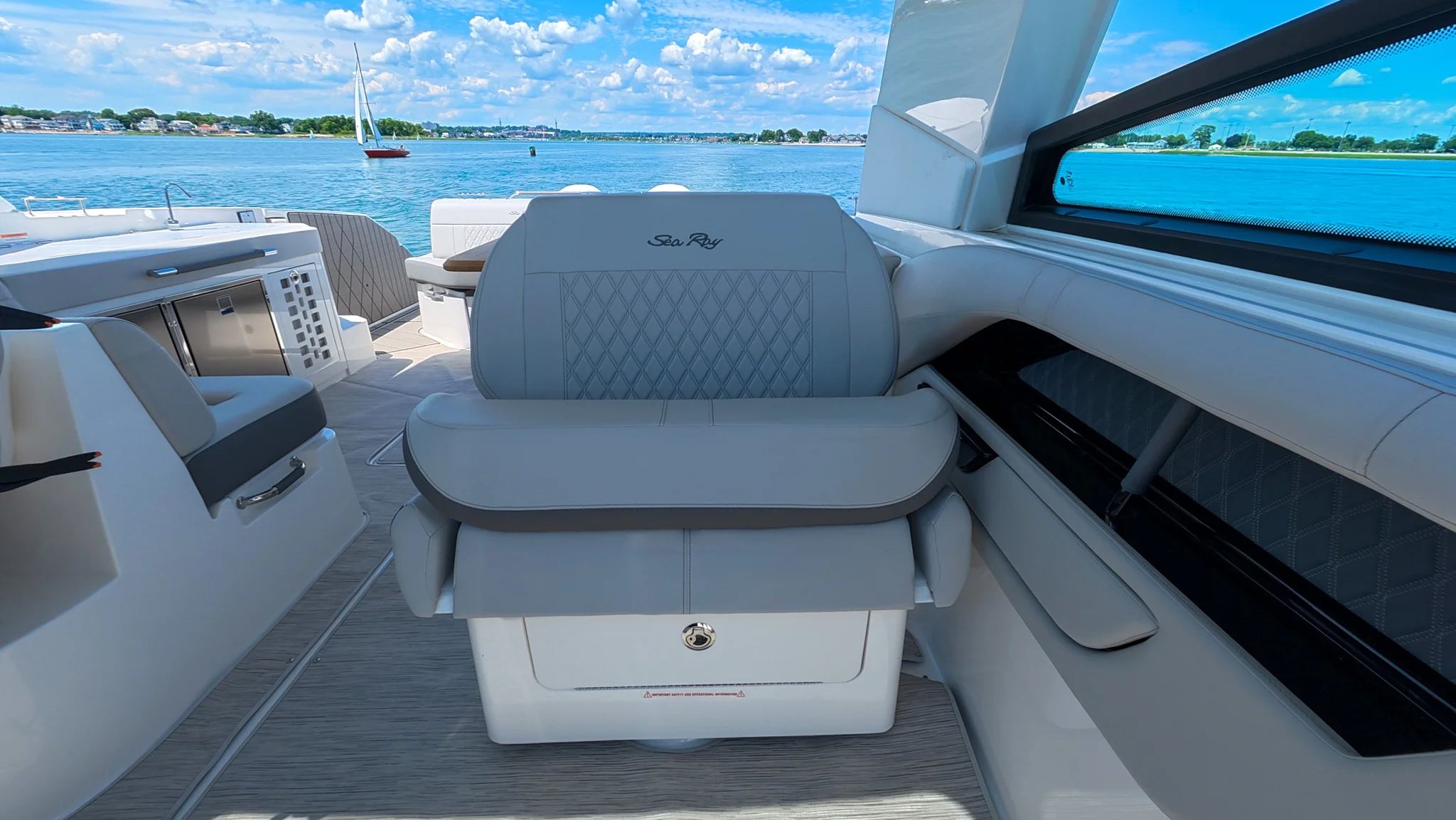 2026 Sea Ray SLX 400 Outboard Image Thumbnail #38