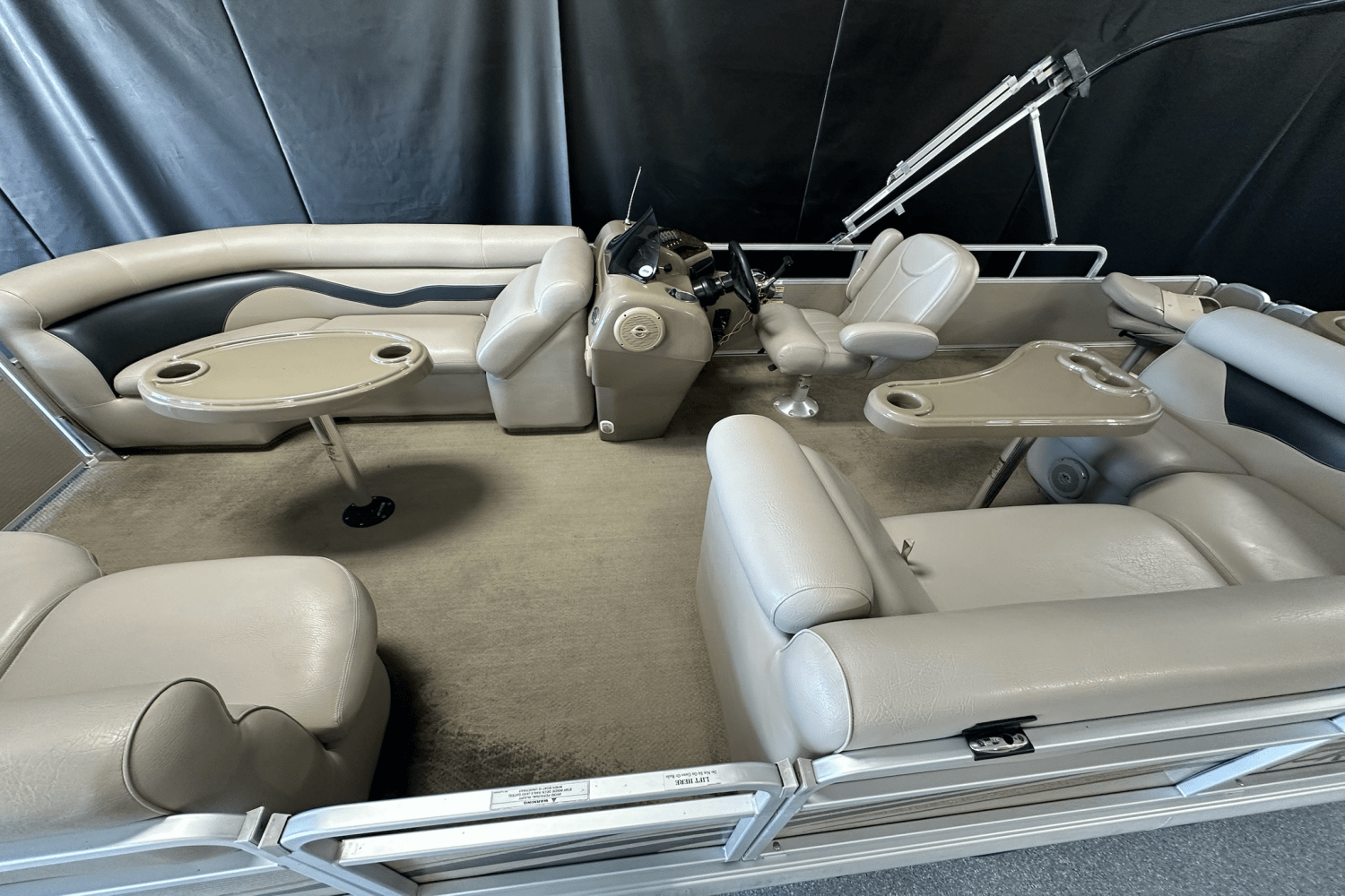 2010 Premier 221 GEMINI Image Thumbnail #1
