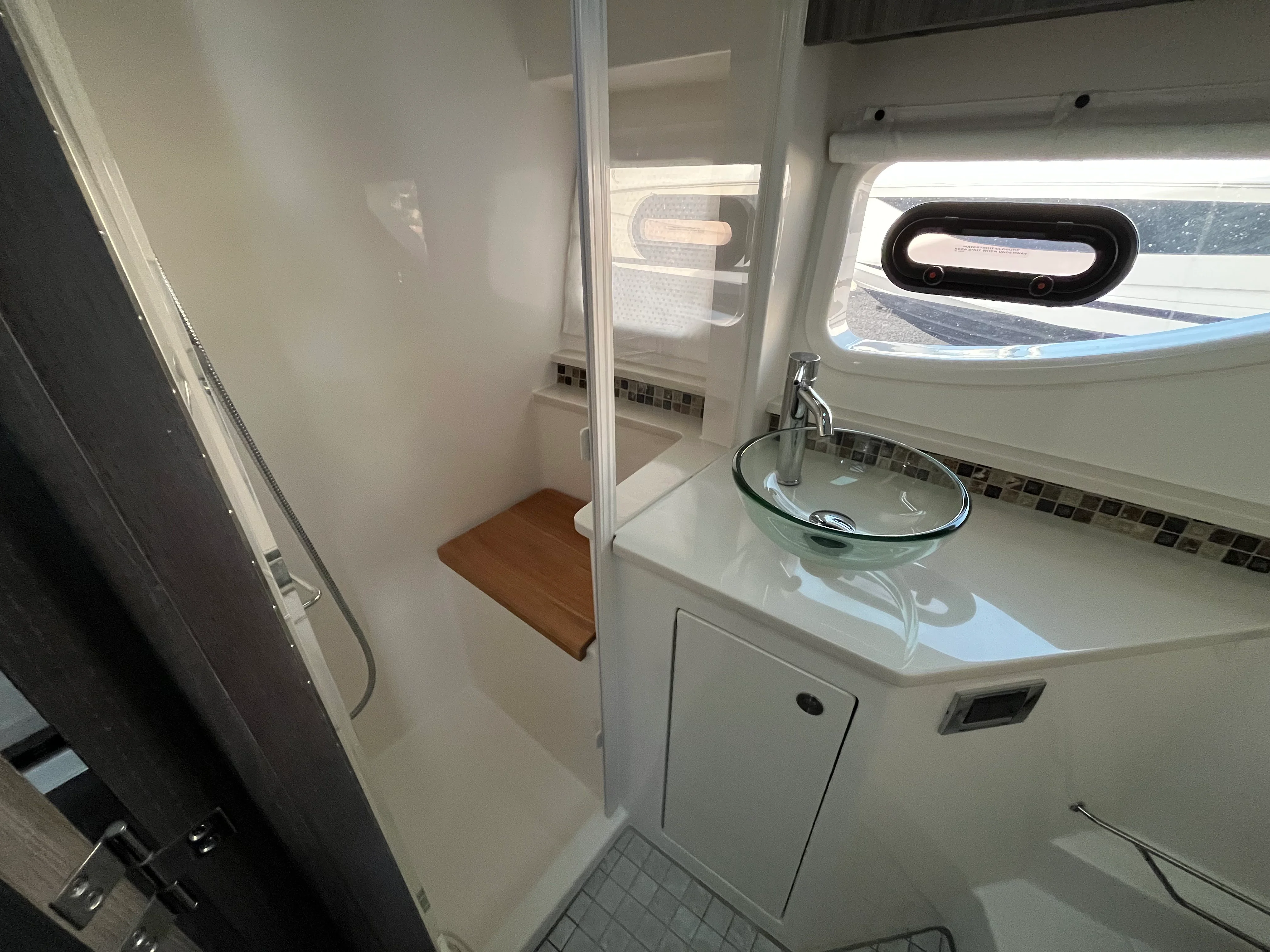 2026 Sea Ray Sundancer 370 Outboard Image Thumbnail #36