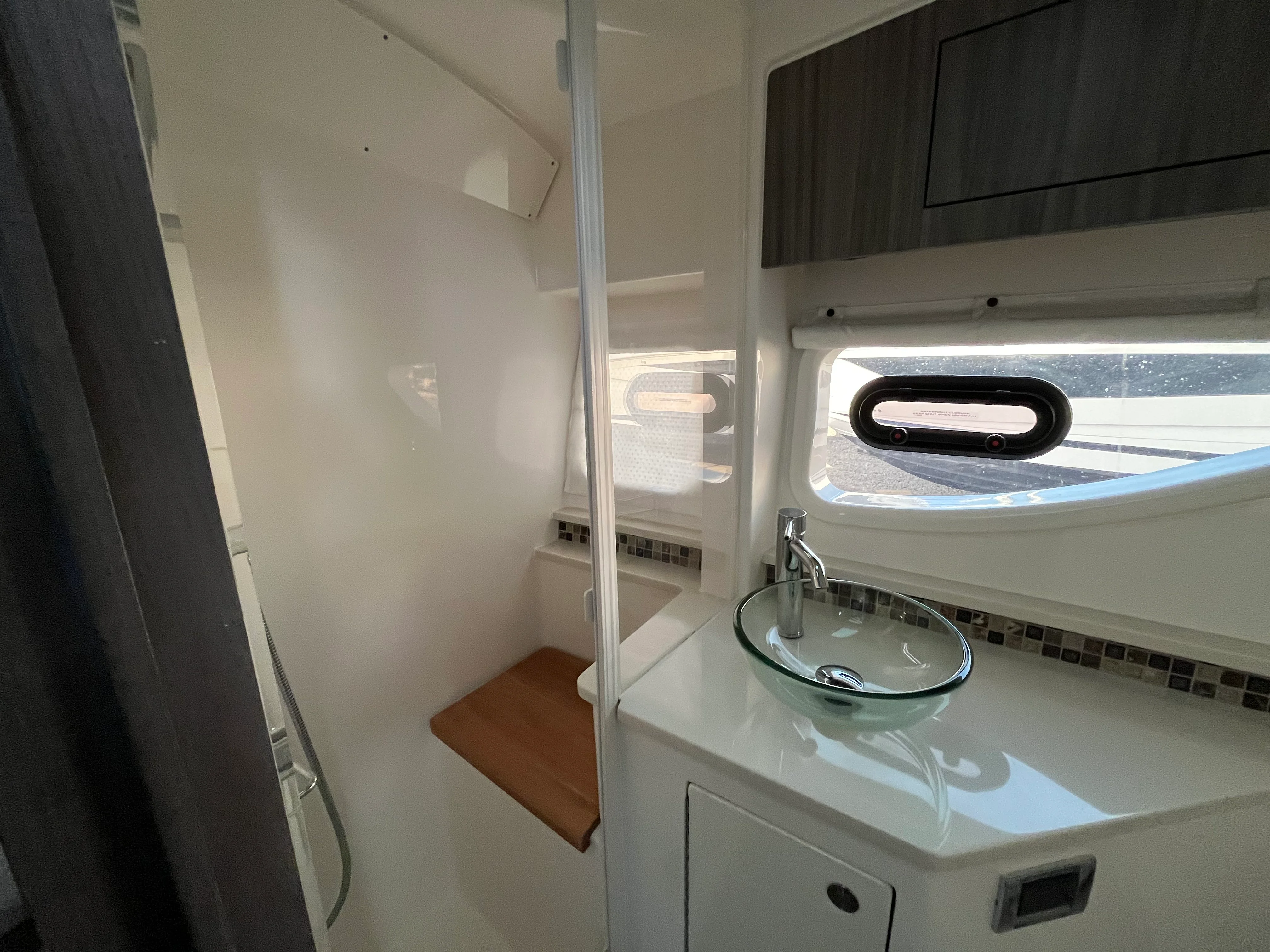 2026 Sea Ray Sundancer 370 Outboard Image Thumbnail #35